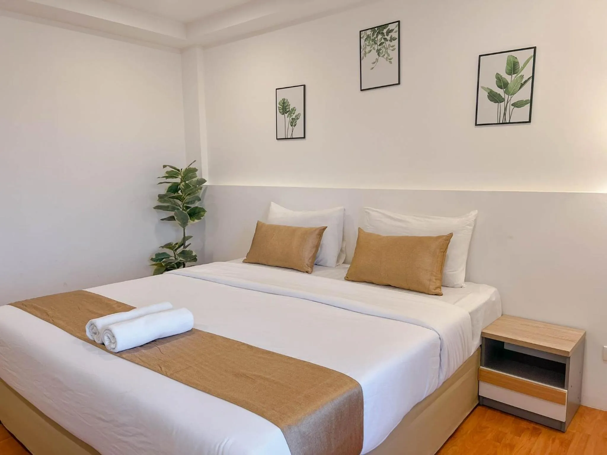 Bed in Inspire House Hotel