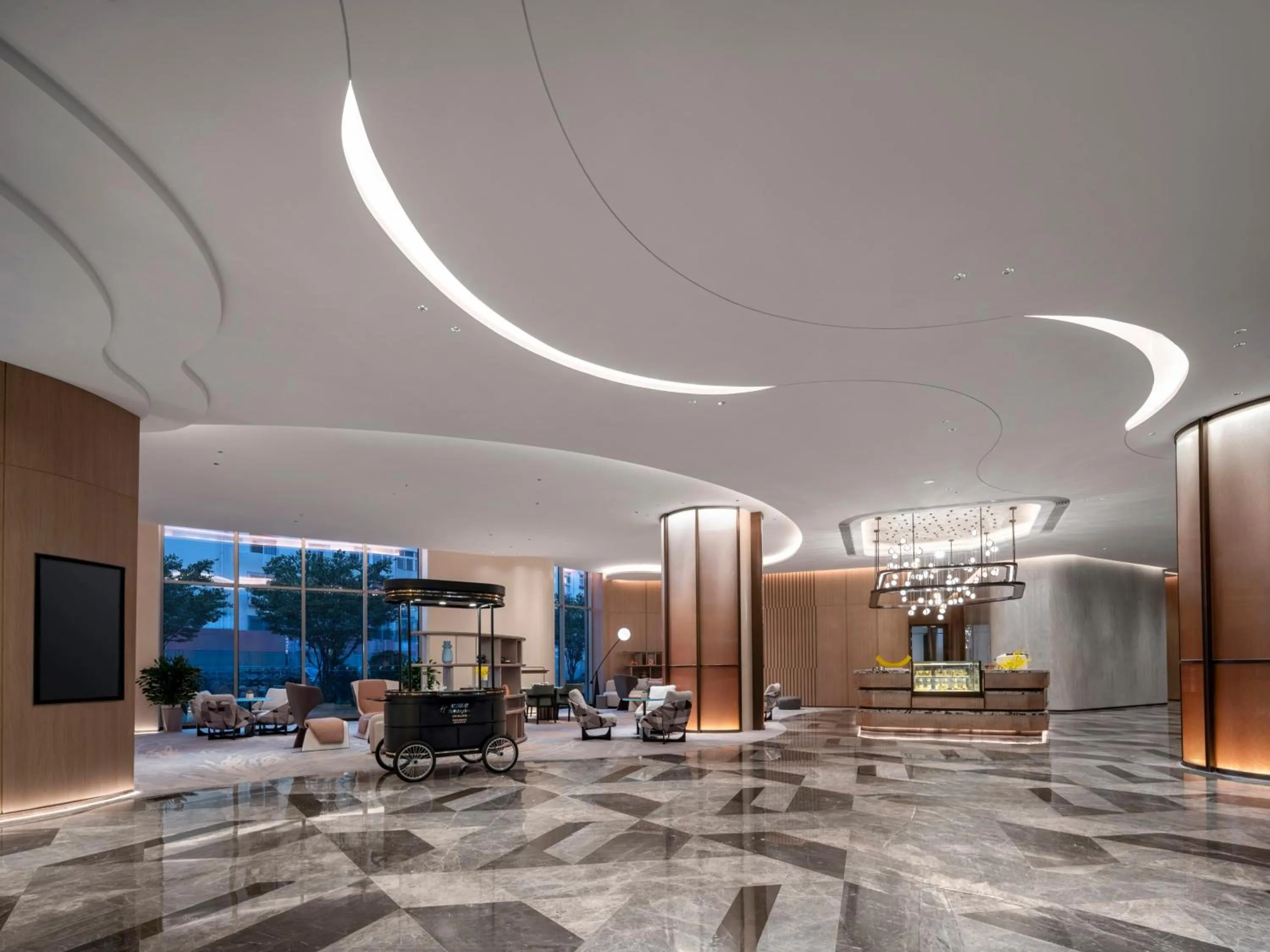 Lounge or bar in Holiday Inn Express Qingdao Shibei by IHG