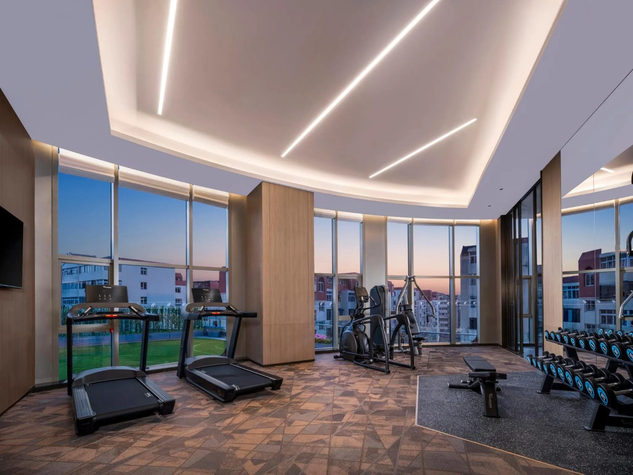 Fitness centre/facilities in Holiday Inn Express Qingdao Shibei by IHG