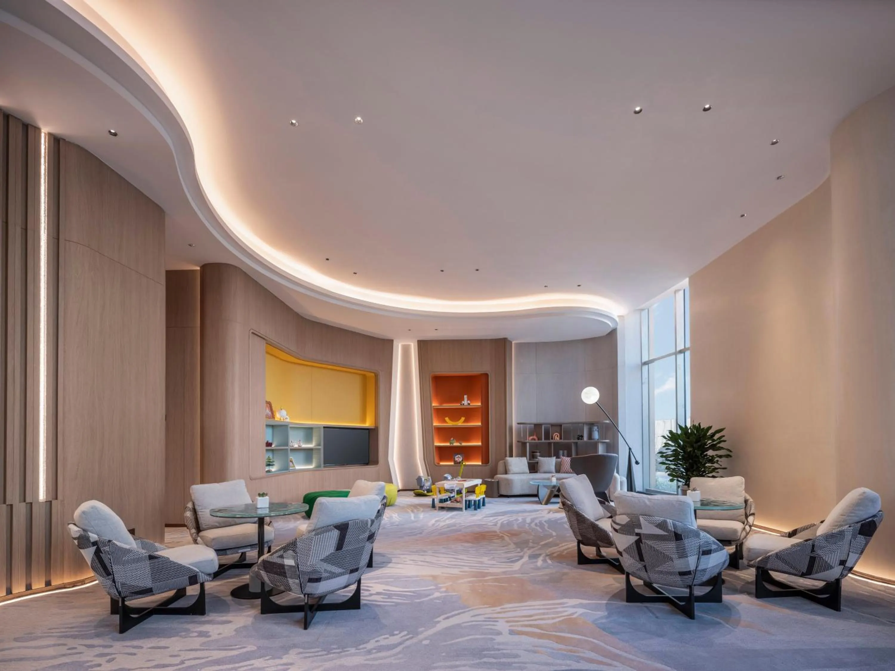 Lounge or bar in Holiday Inn Express Qingdao Shibei by IHG