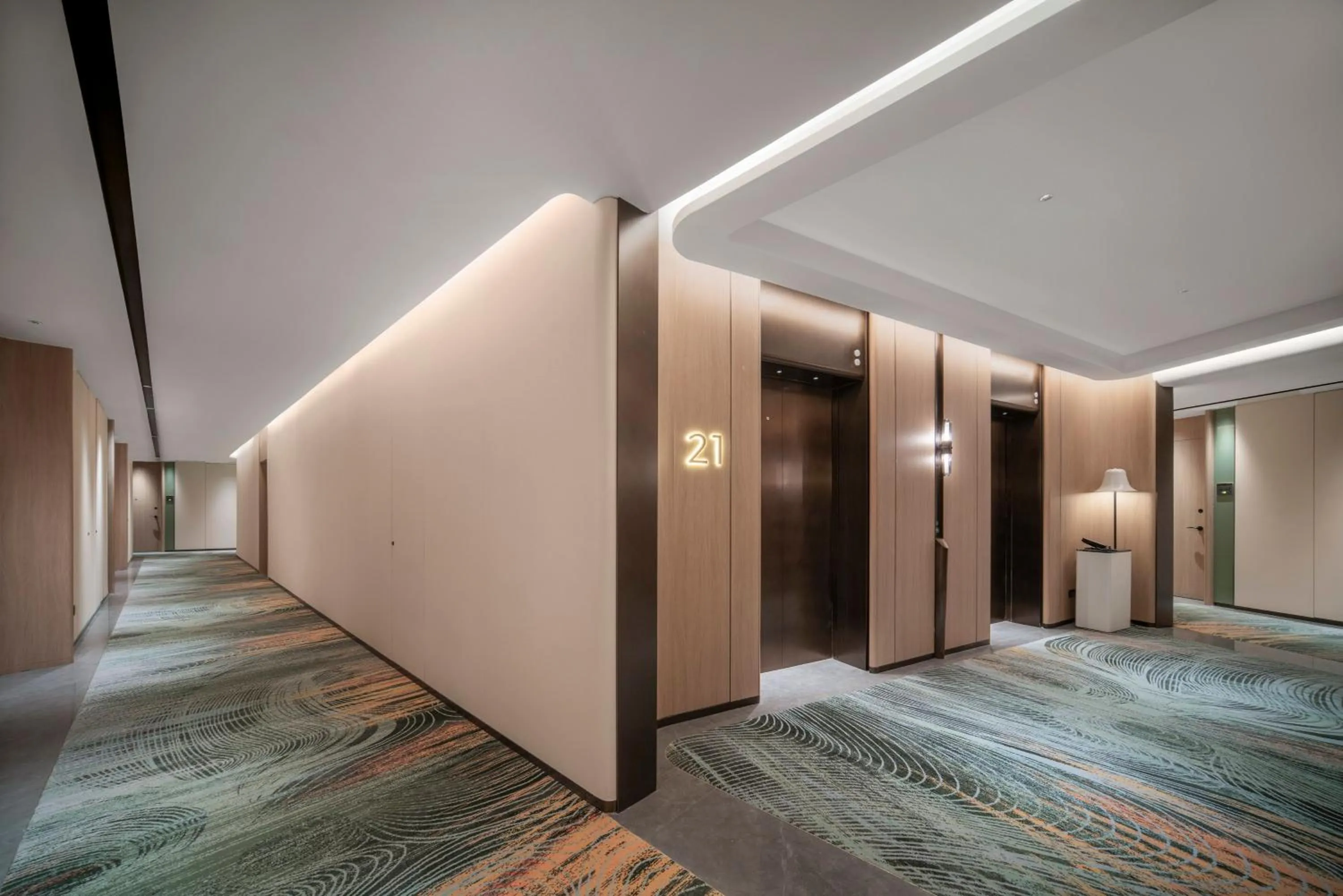 Lobby or reception in Holiday Inn Express Qingdao Shibei by IHG