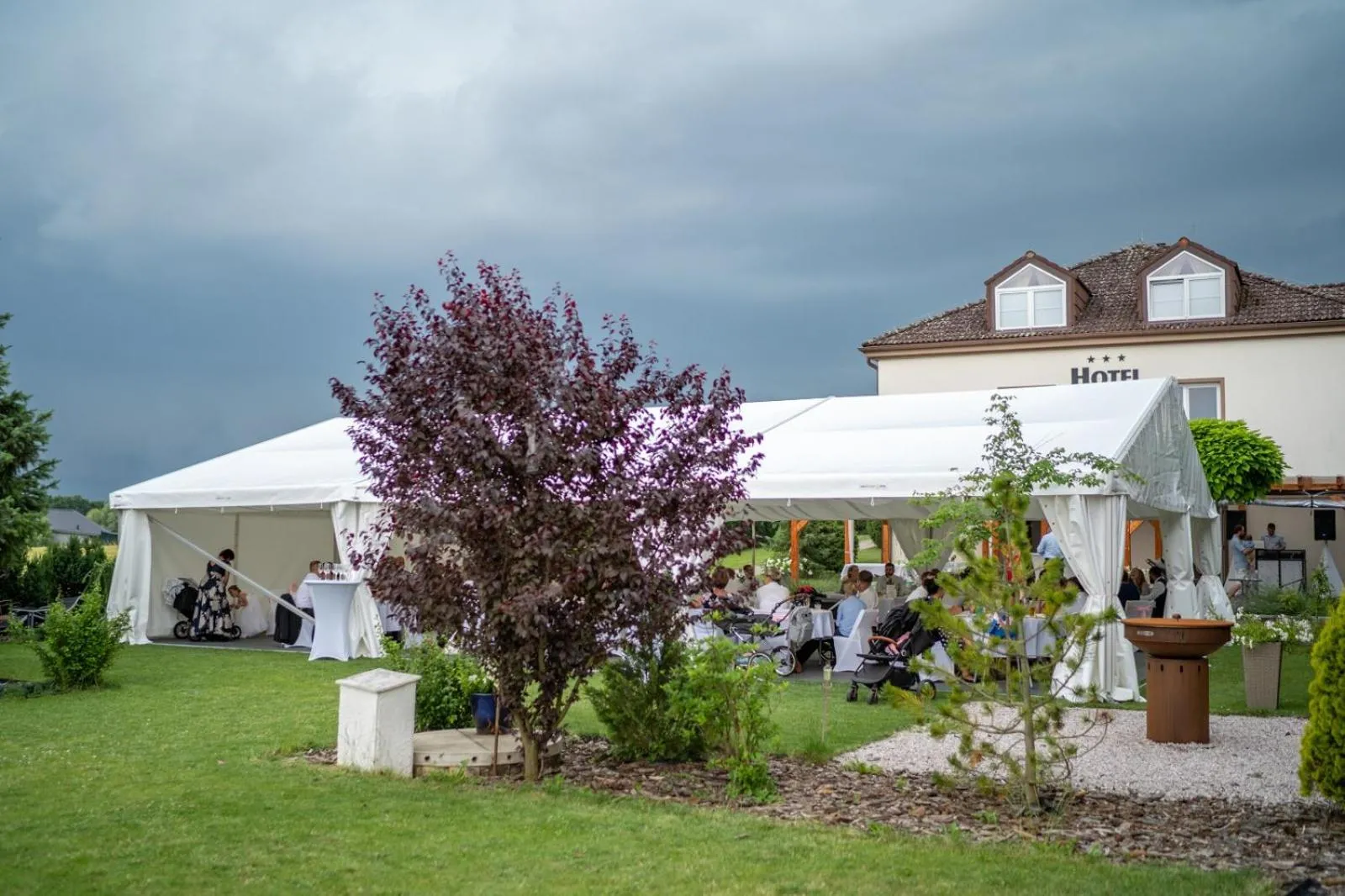 Banquet/Function facilities in Hotel BRADA