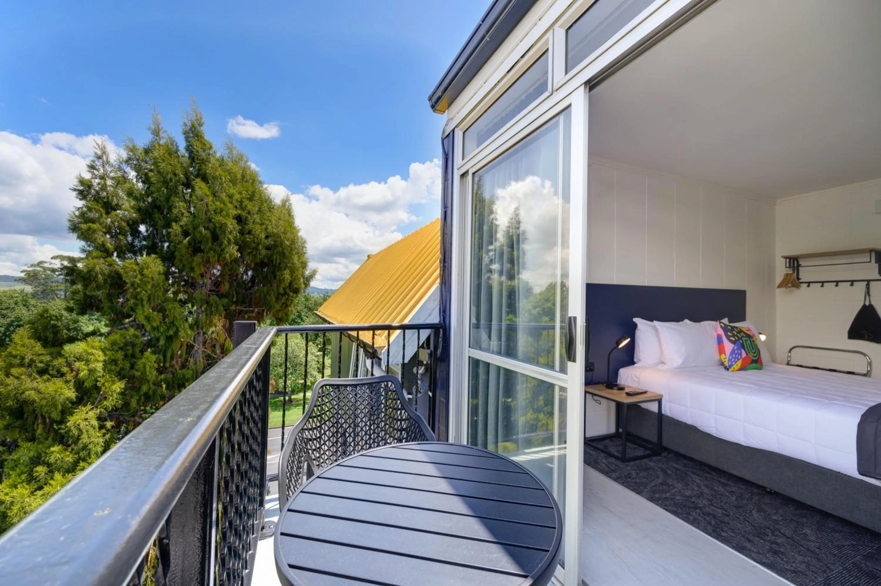 Balcony/Terrace, Bed in Urban Lounge Sleepery, SureStay Collection by BW