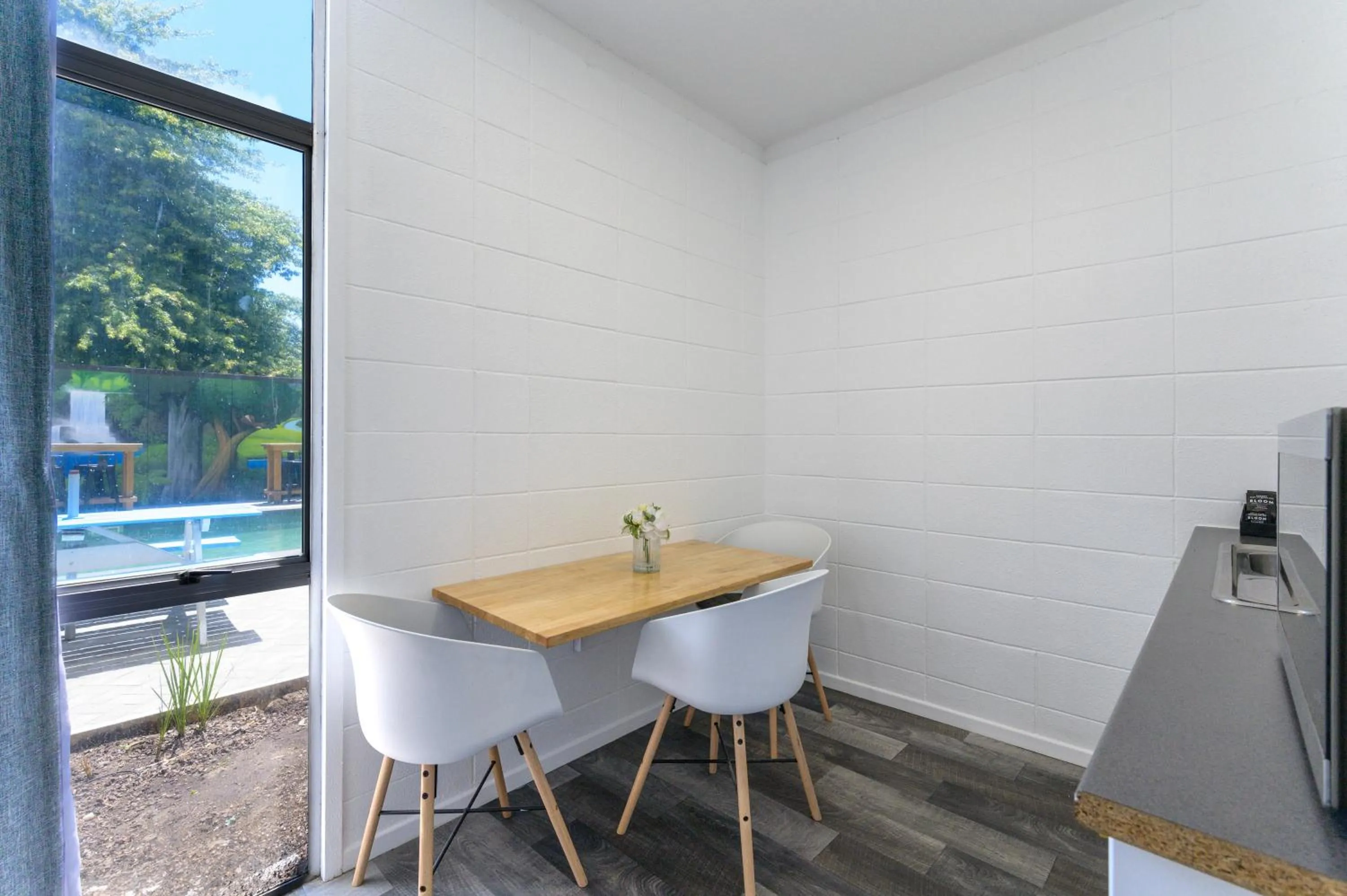 Kitchen or kitchenette in Urban Lounge Sleepery, SureStay Collection by BW