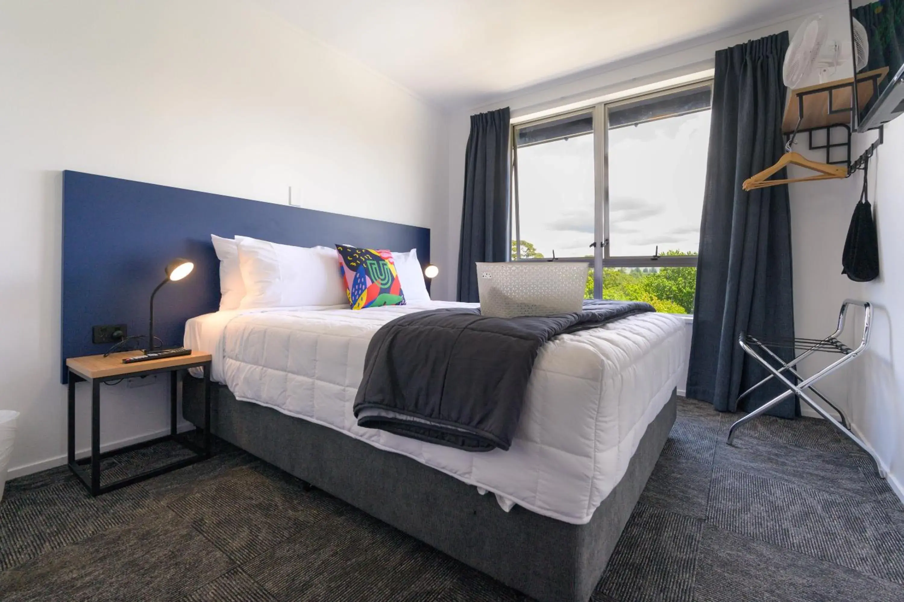 Queen Room with Shared Bathroom in Urban Lounge Sleepery, SureStay Collection by BW Queen Room with Shared Bathroom in Urban Lounge Sleepery, SureStay Collection by BW