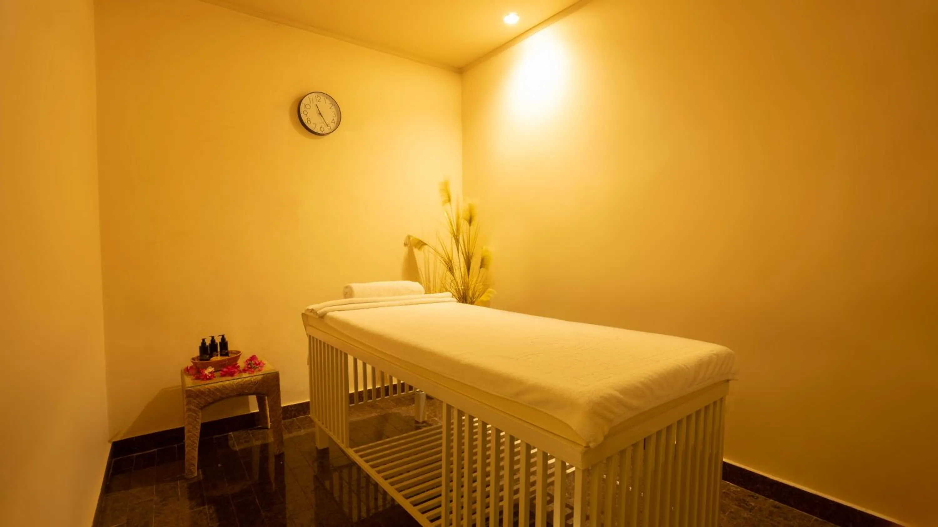 Massage in Stella Gardens Resort & Spa, Makadi Bay