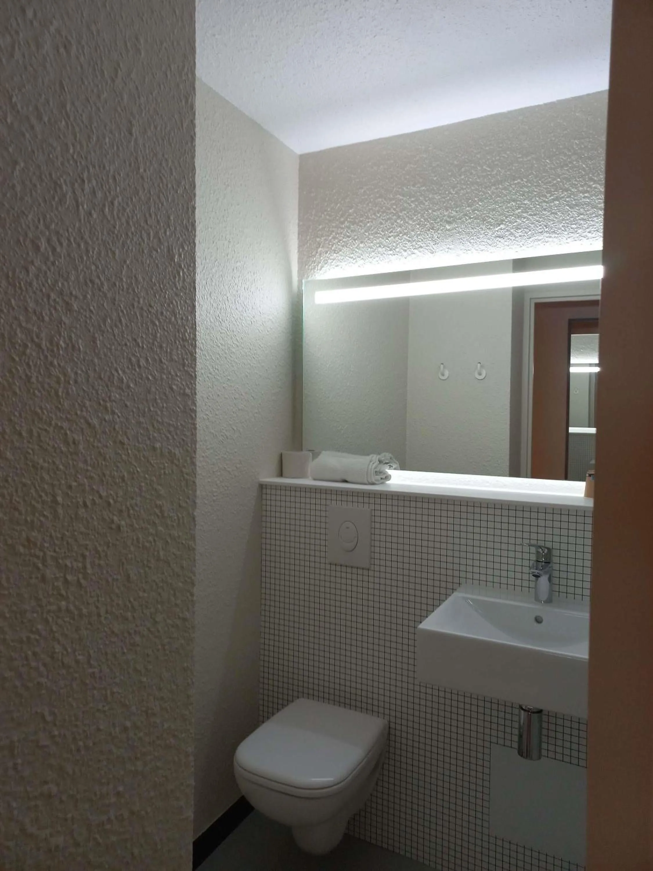 Bedroom in ibis budget Antony Massy rénové 2024