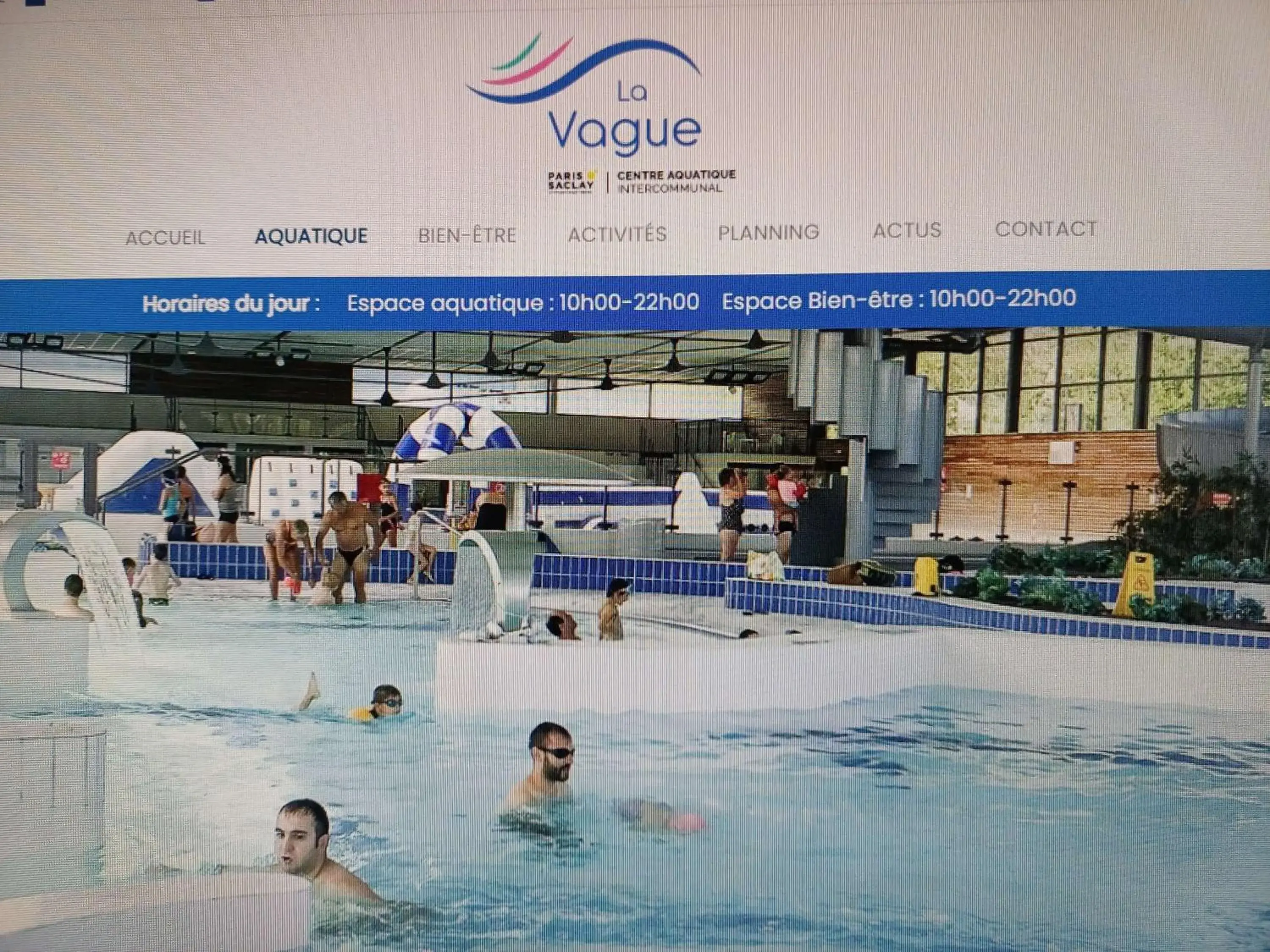 Pool view in ibis budget Antony Massy rénové 2024 Pool view in ibis budget Antony Massy rénové 2024