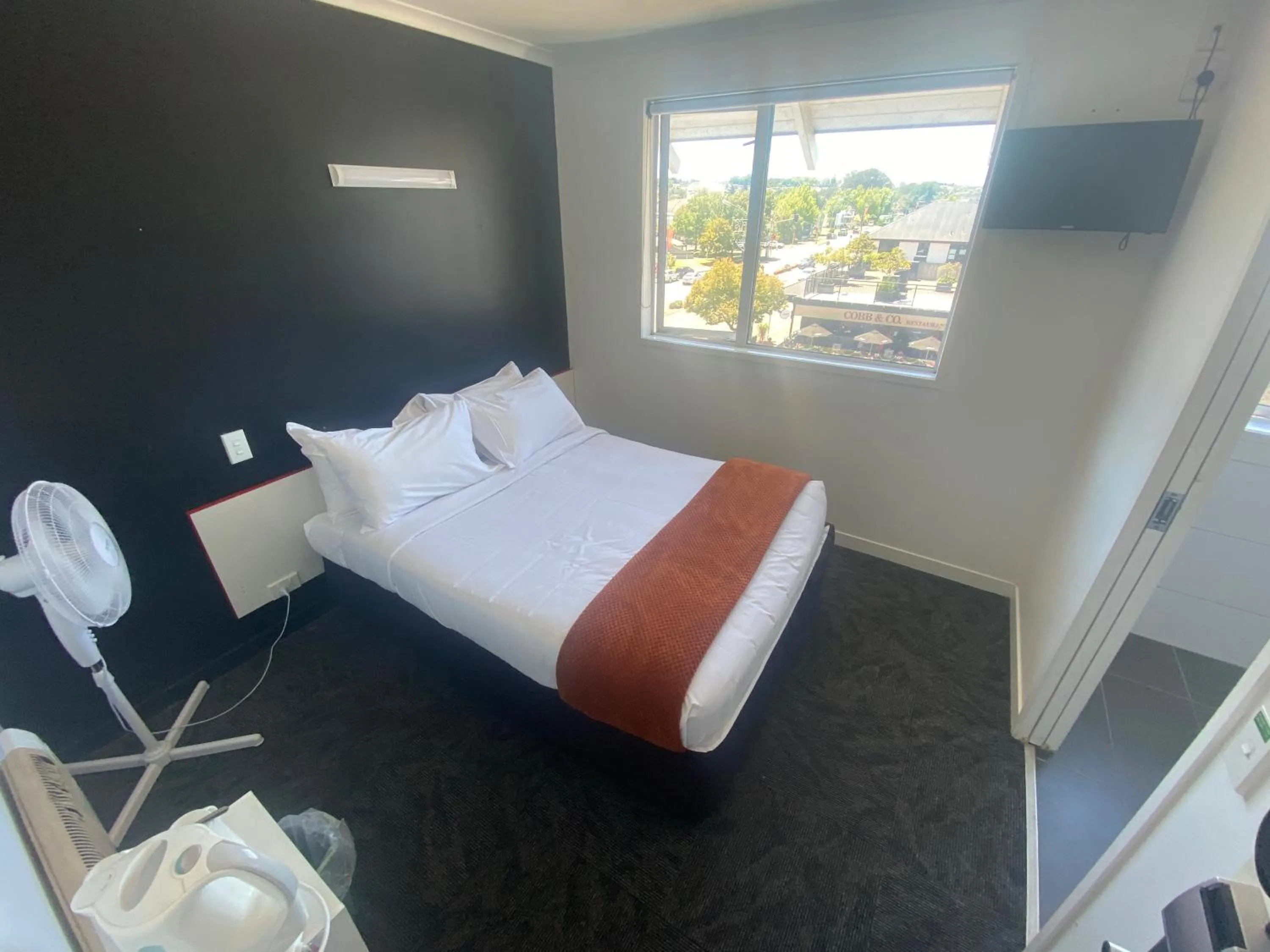 Bed in Based by the Lake