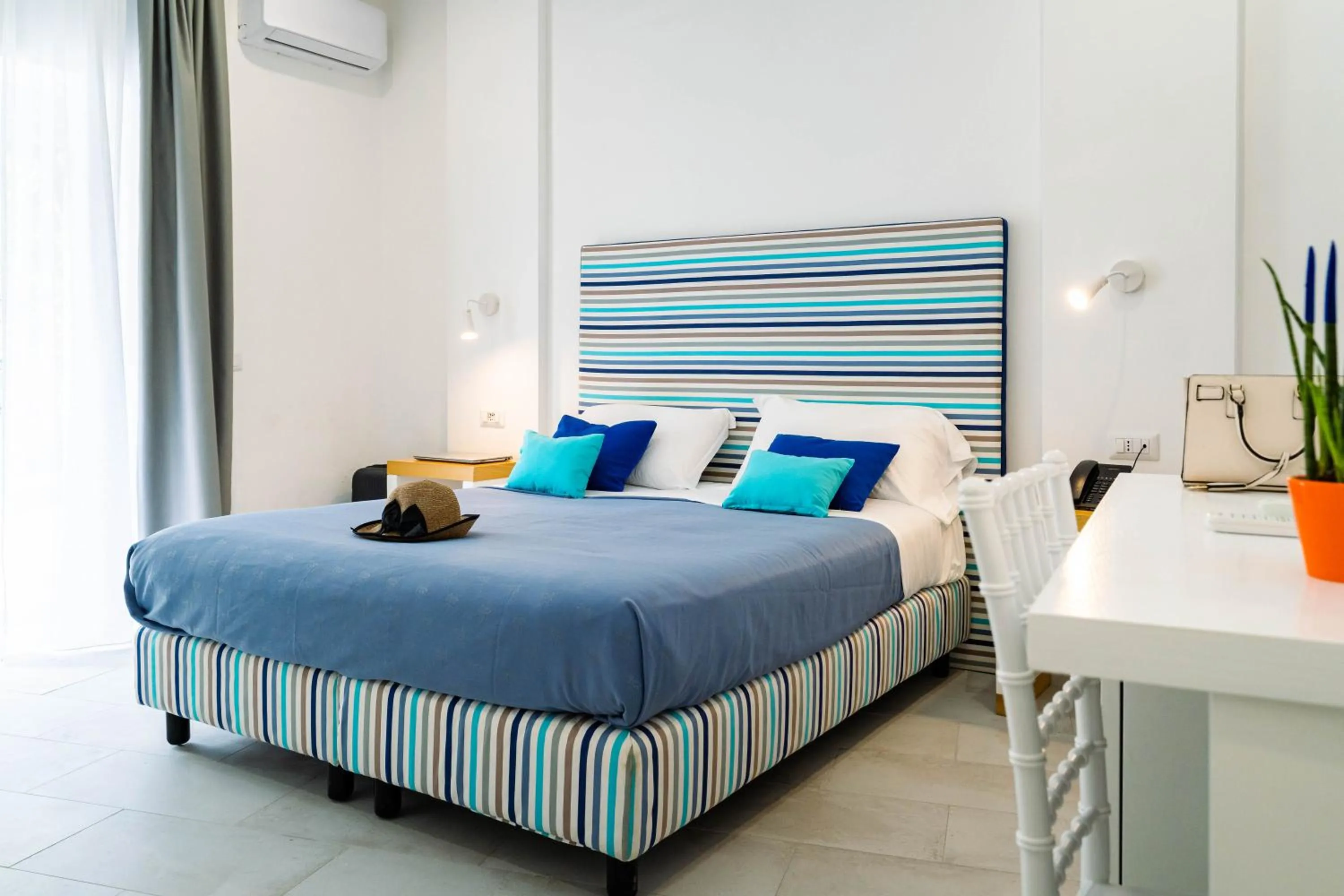 Photo of the whole room, Bed in Hotel & Spa Relais Freedom Club