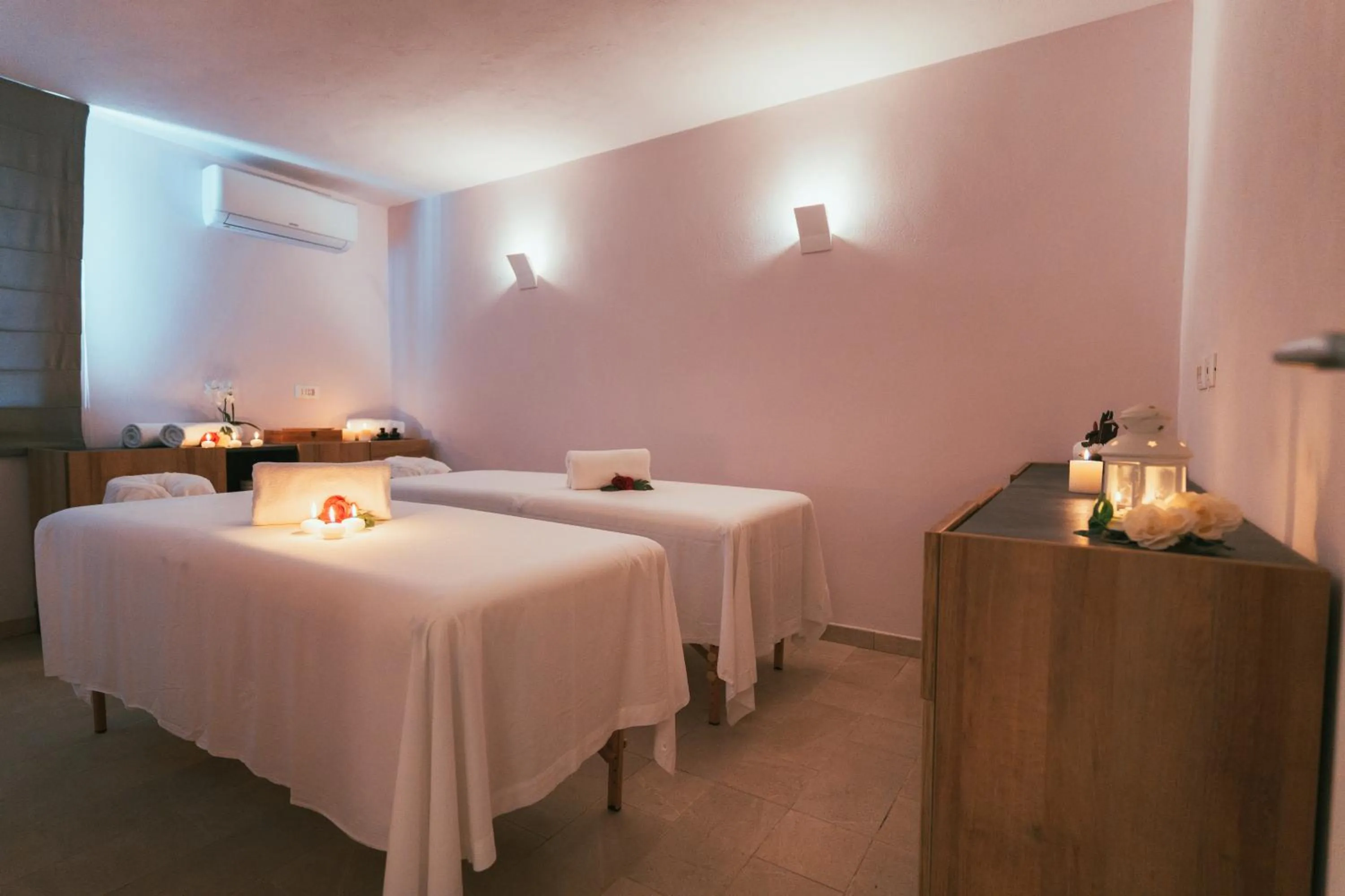 Massage, Bed in Hotel & Spa Relais Freedom Club