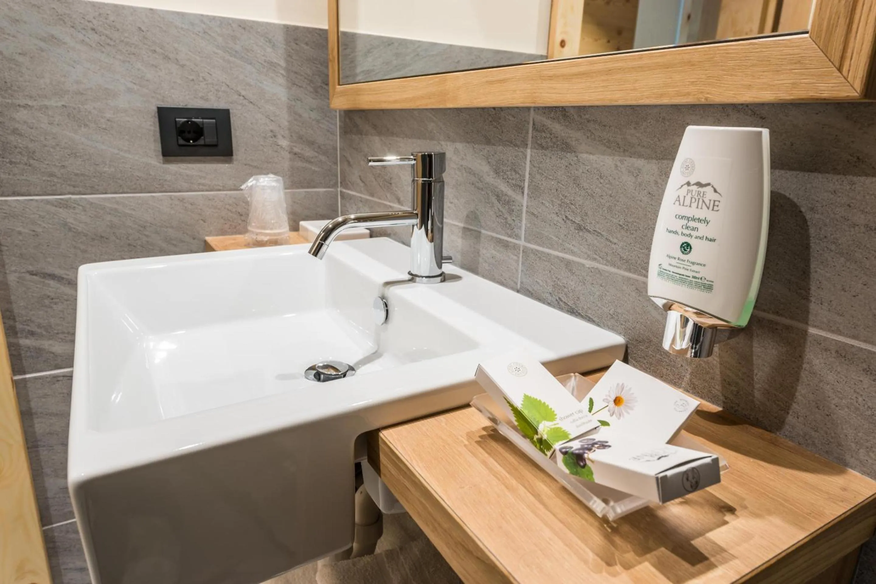 Bathroom in Hotel Fontanella