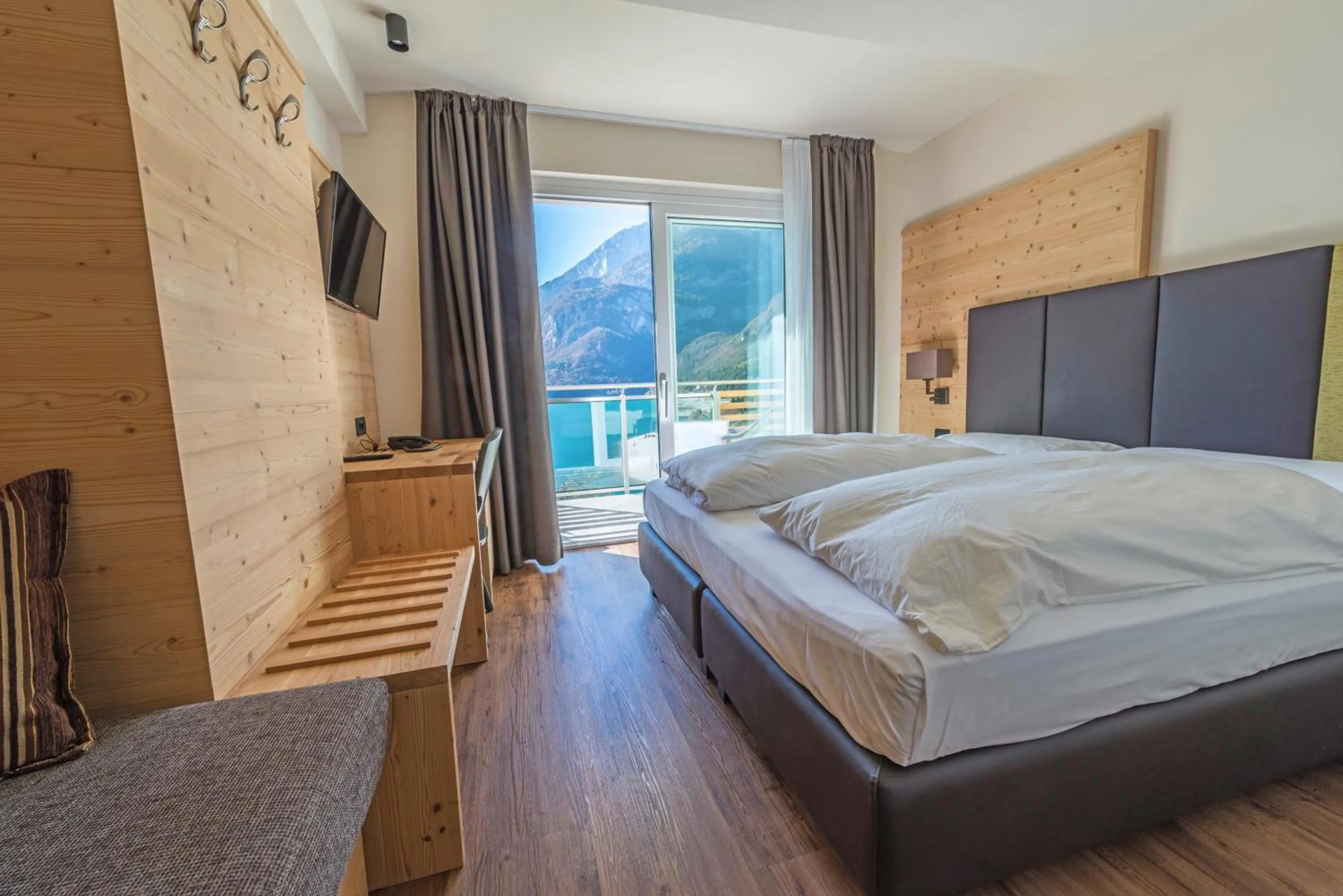 Balcony/Terrace, Bed in Hotel Fontanella