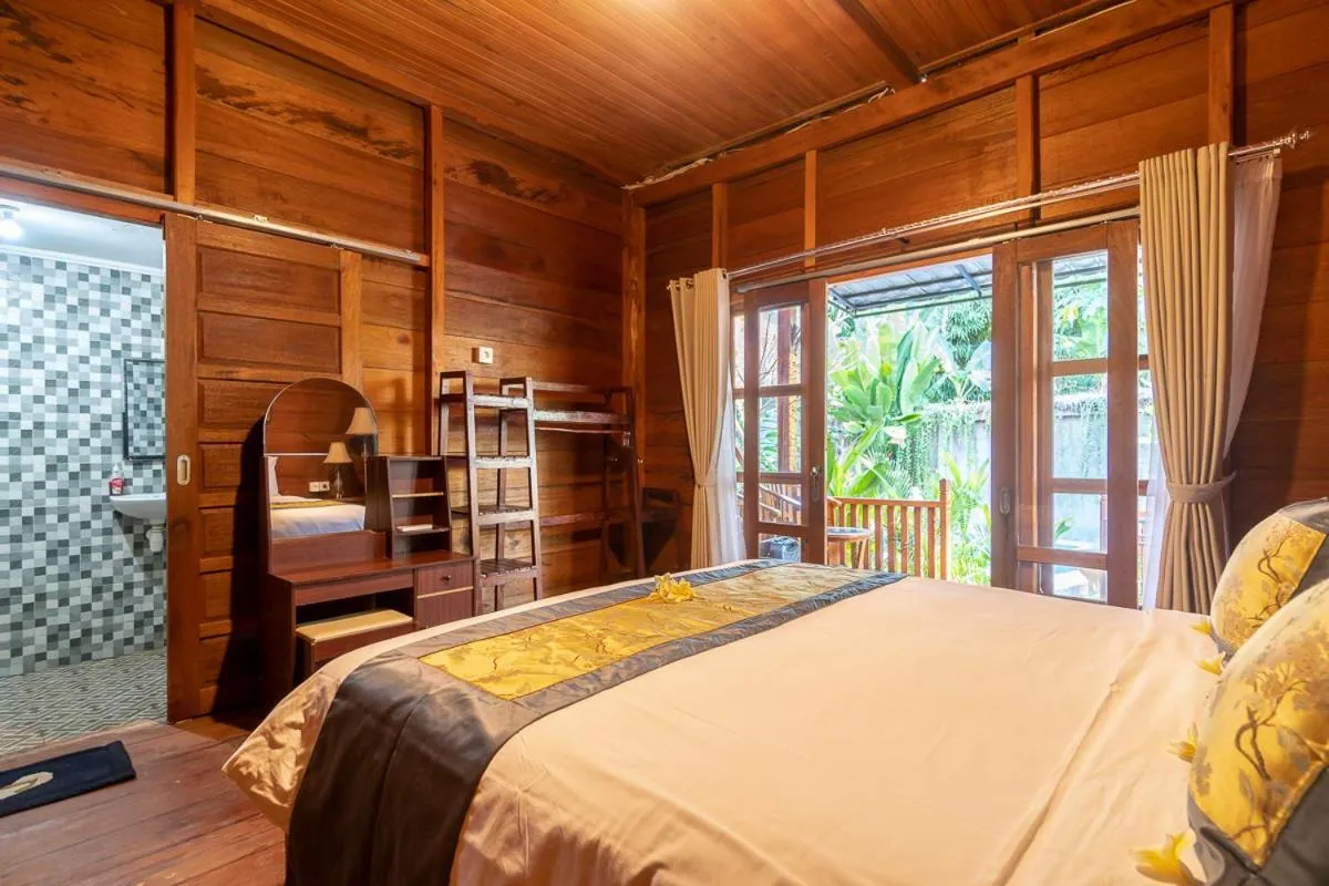 Bed in Madeira Inn Villa by Bukit Vista