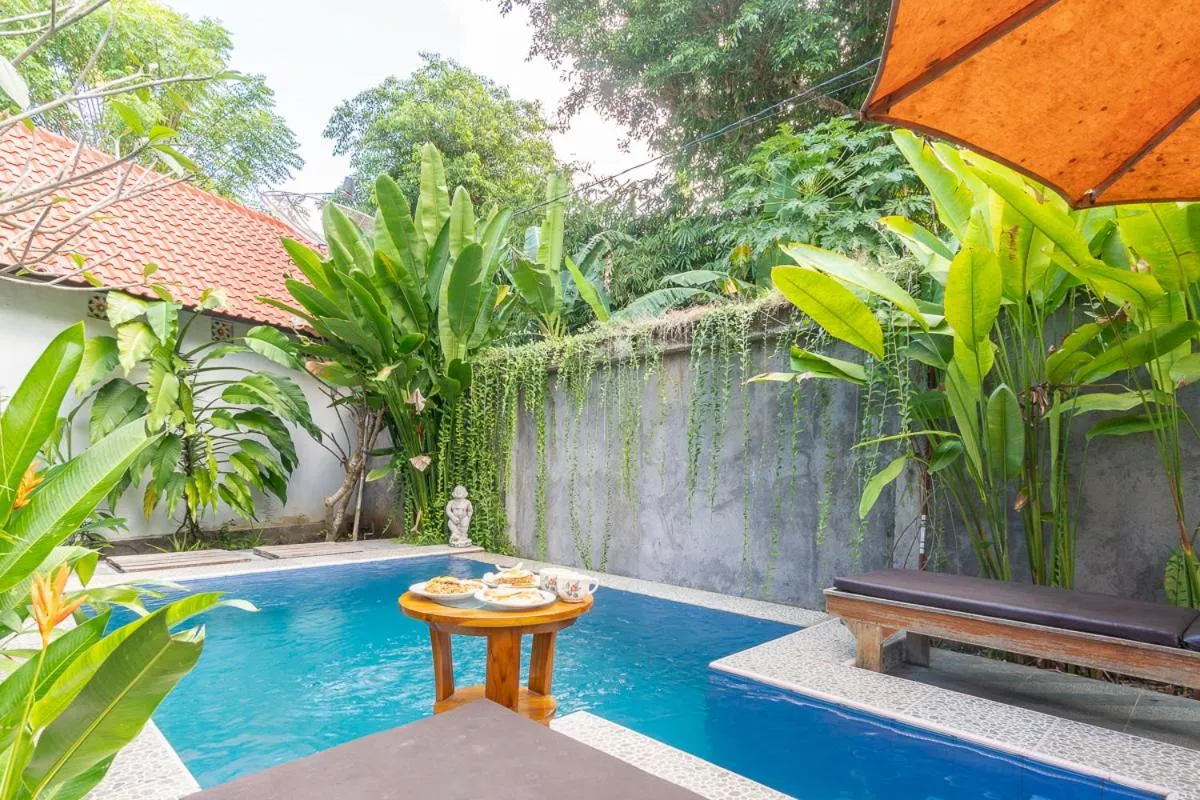 Swimming pool in Madeira Inn Villa by Bukit Vista