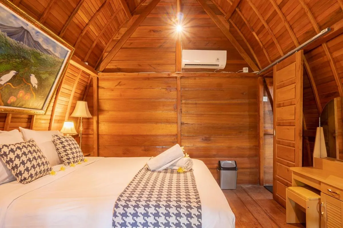 Bed in Madeira Inn Villa by Bukit Vista