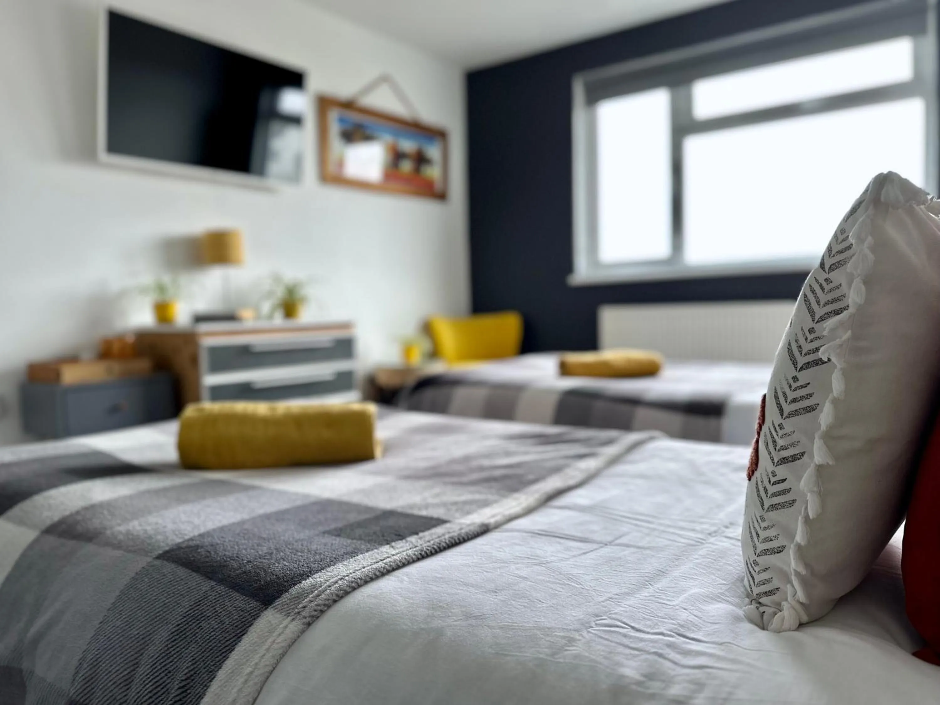 Bed in Breakers Guest House