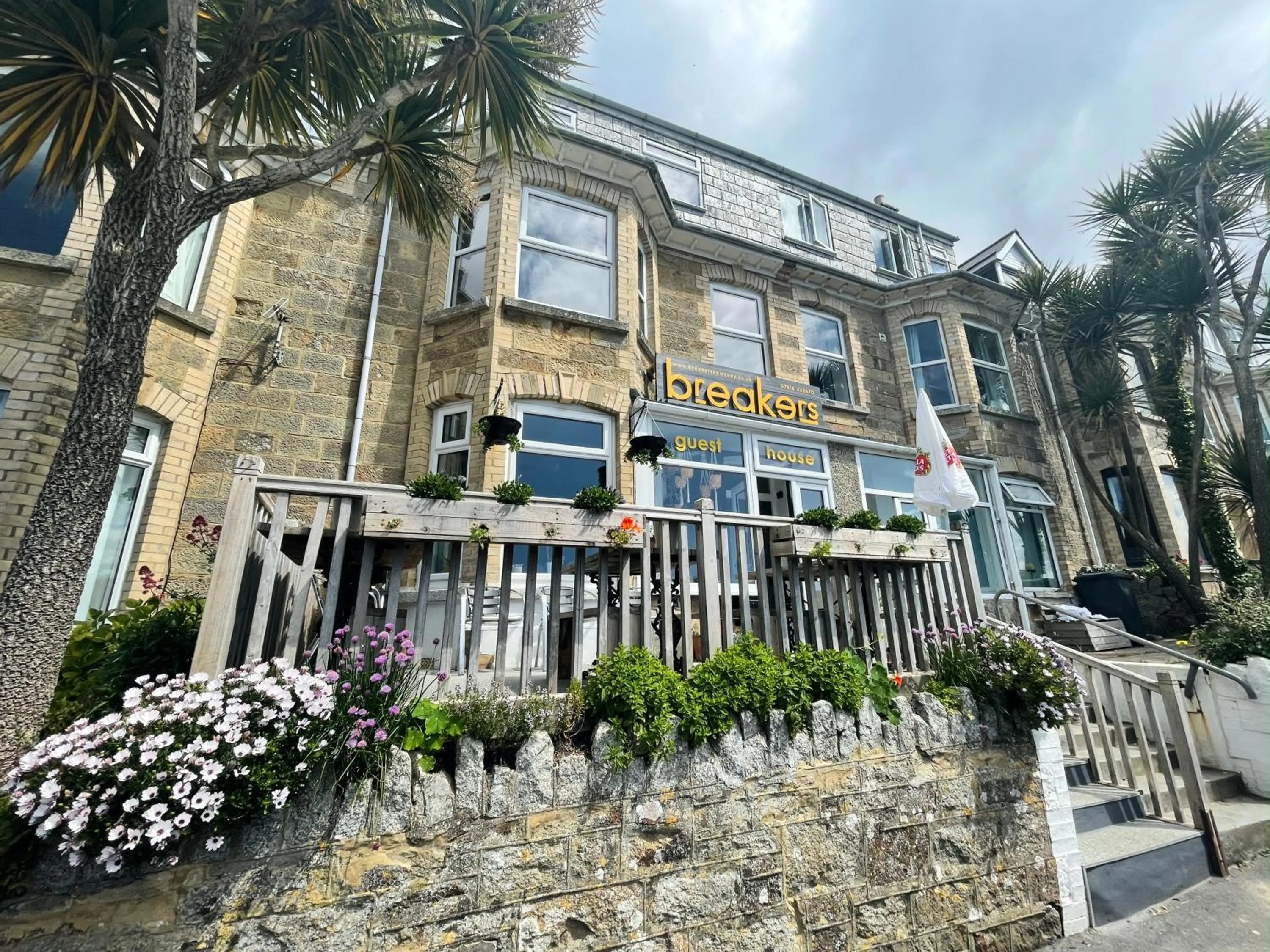 Property building in Breakers Guest House