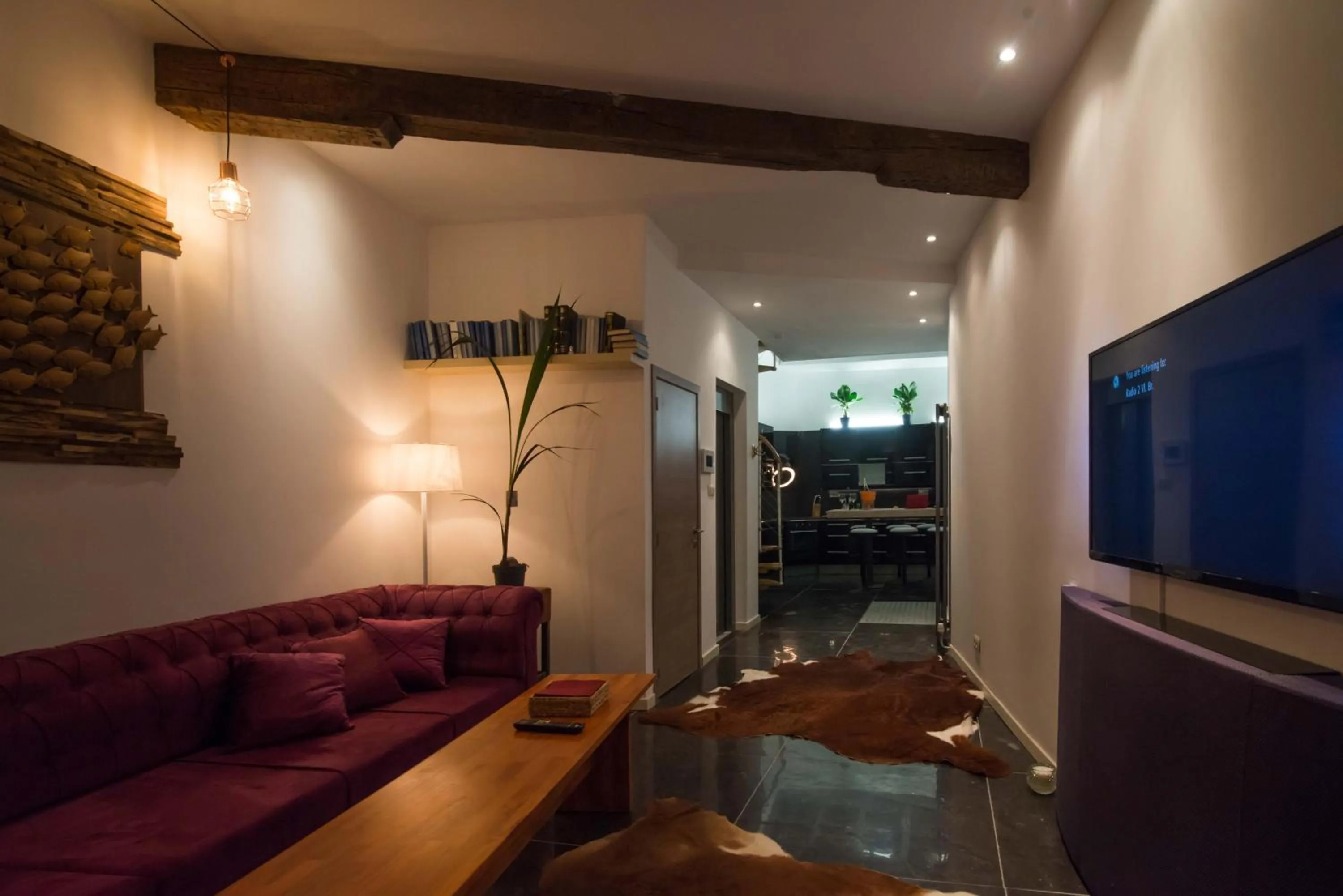Photo of the whole room in full 4 floors house at the center