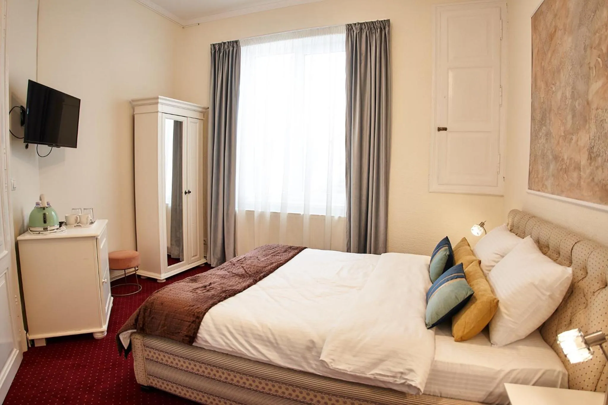 TV and multimedia, Bed in Charma Residence