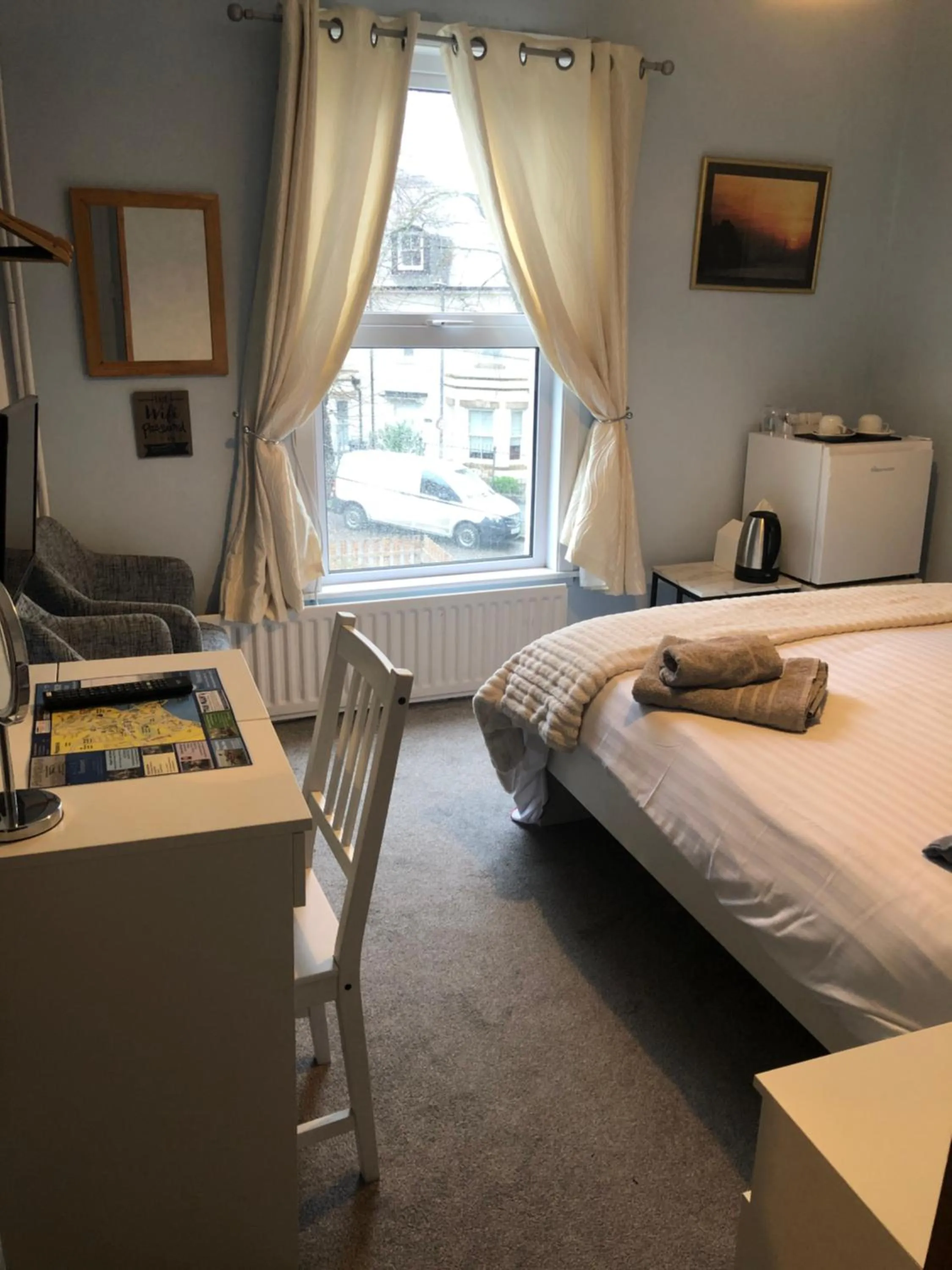 Property building, Bed in Torwood House