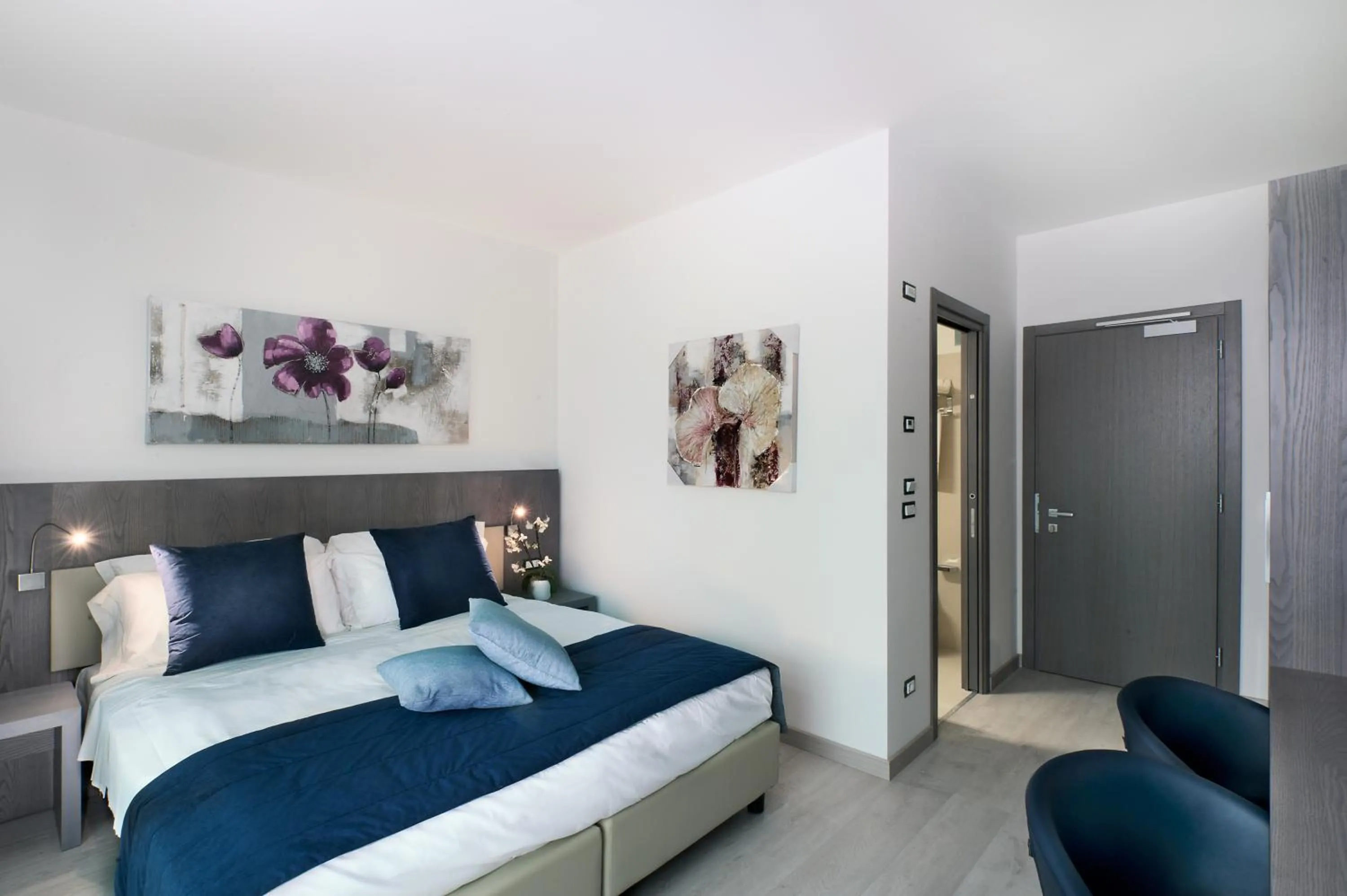 Bed in Seven Park Hotel Lake Como - Adults Only