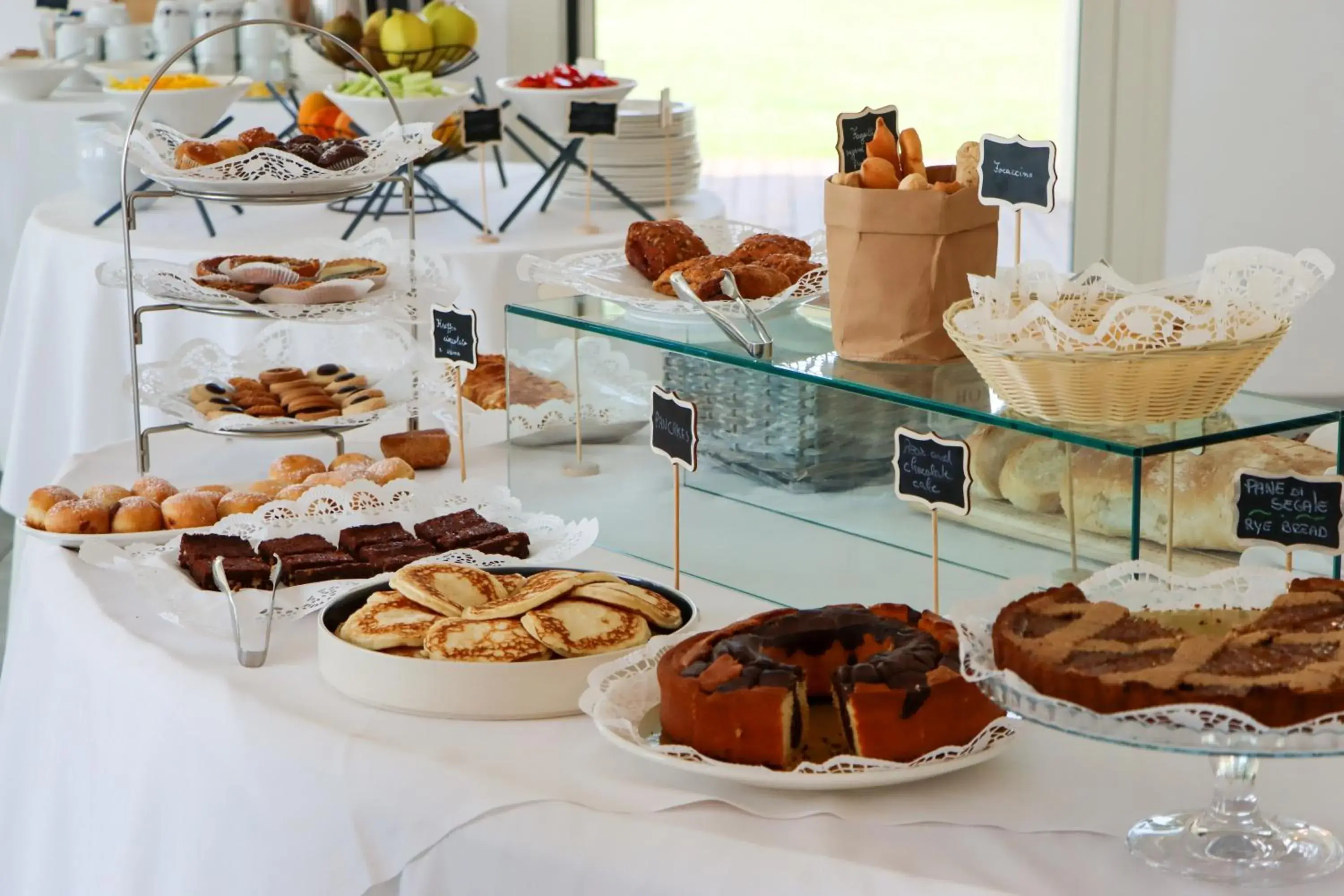 Food and drinks in Seven Park Hotel Lake Como - Adults Only Food and drinks in Seven Park Hotel Lake Como - Adults Only