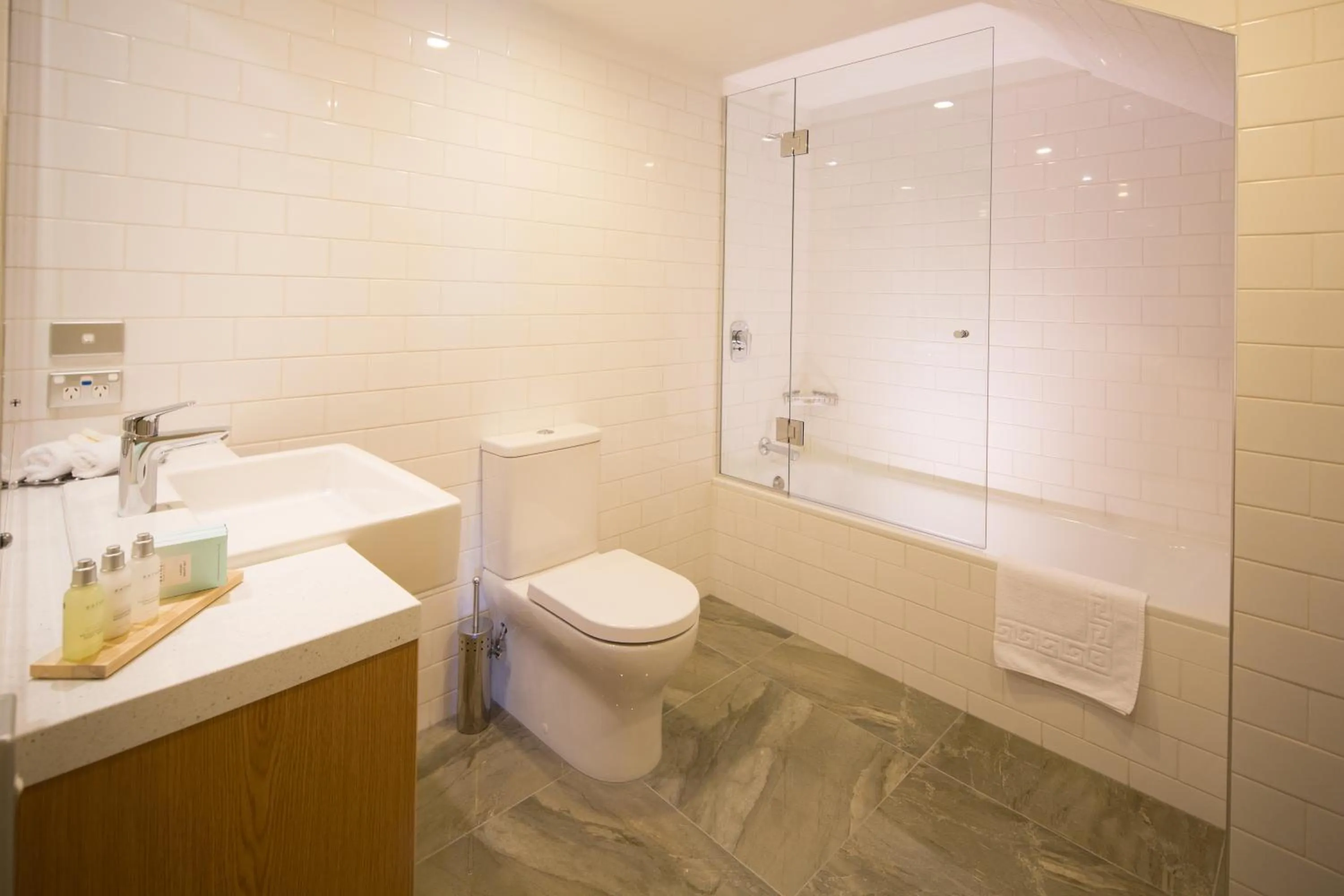 Shower in Villa Del Lago