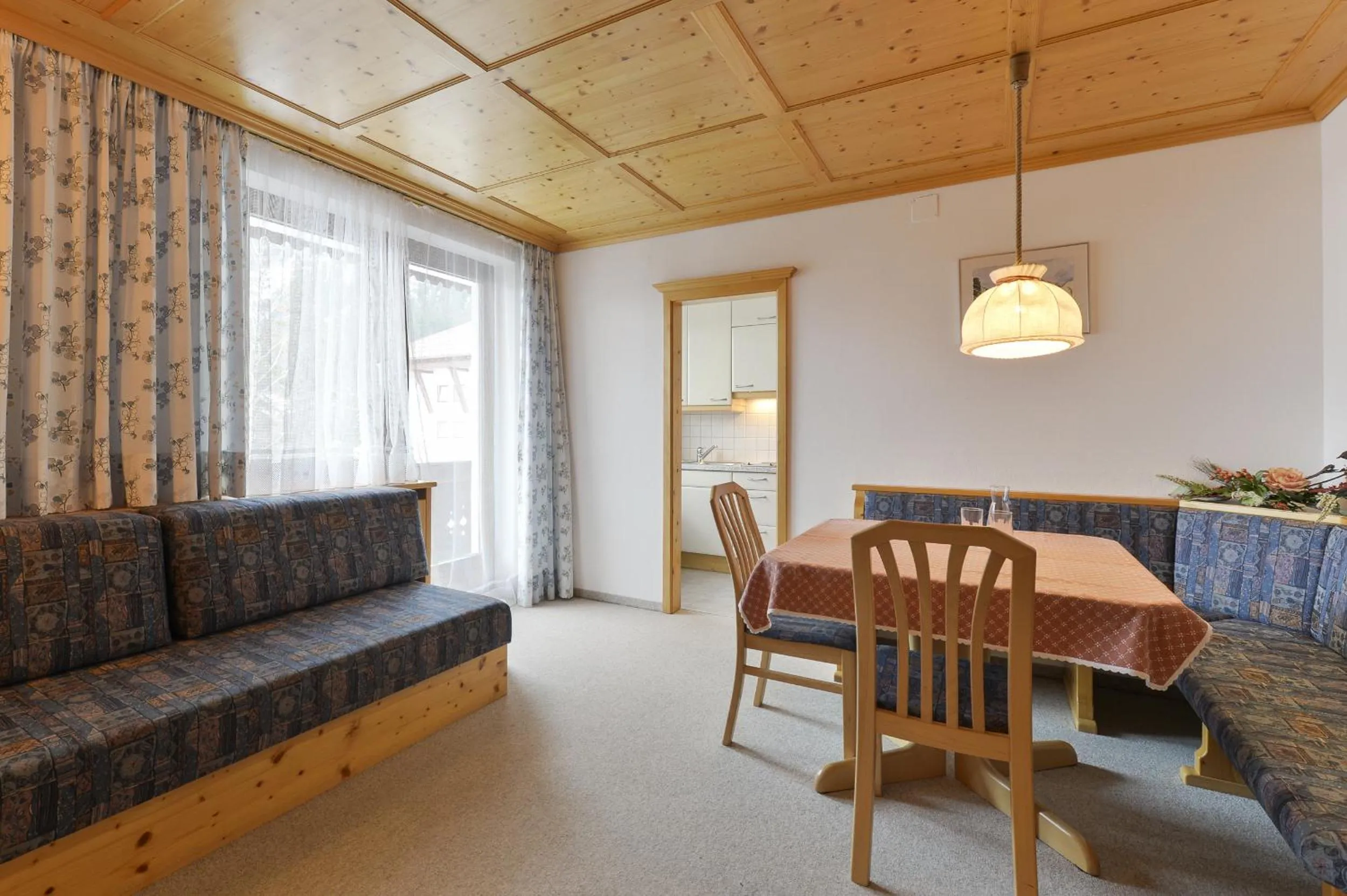 Dining area in Hotel Bergheim
