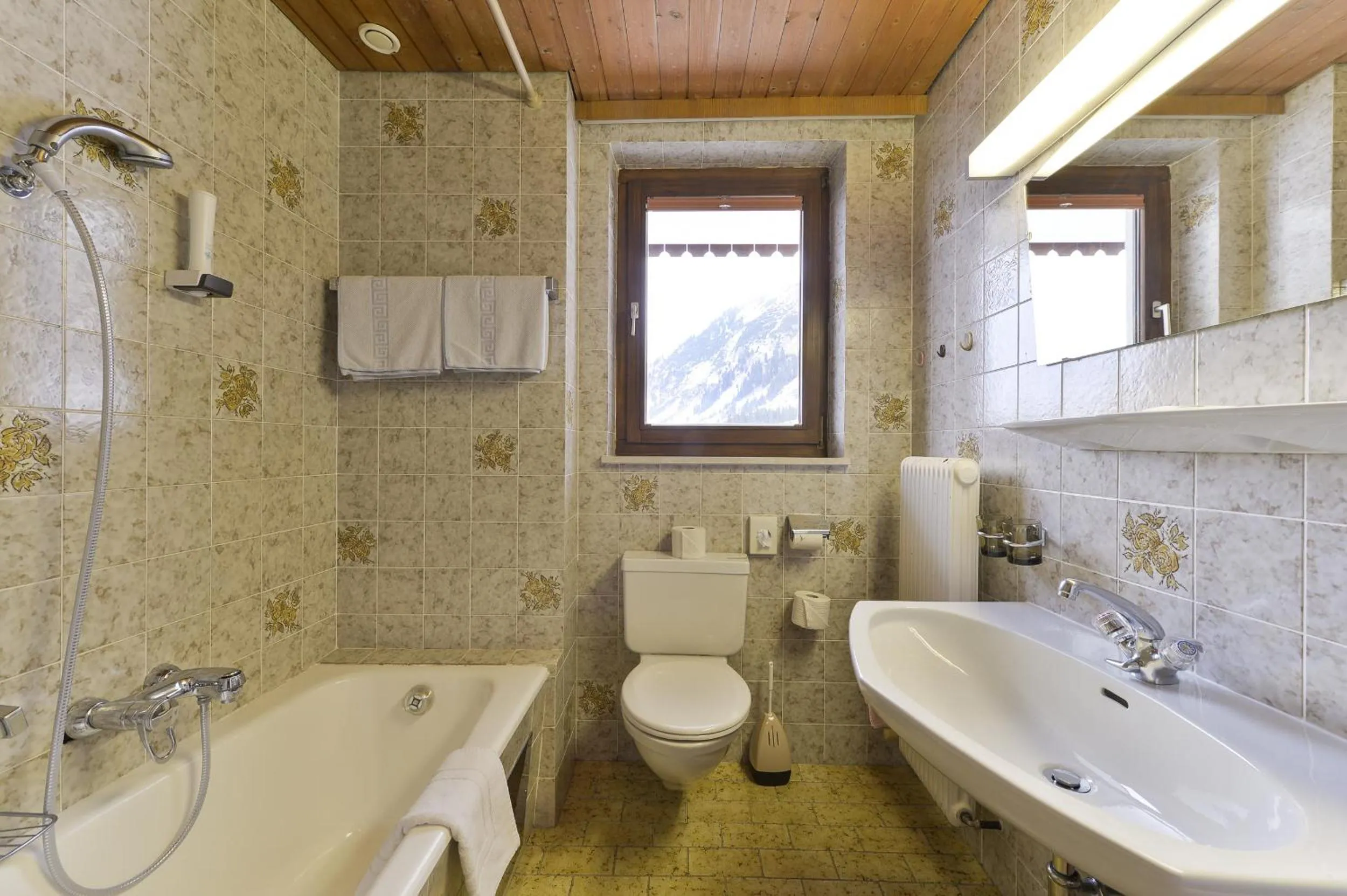 Bathroom in Hotel Bergheim