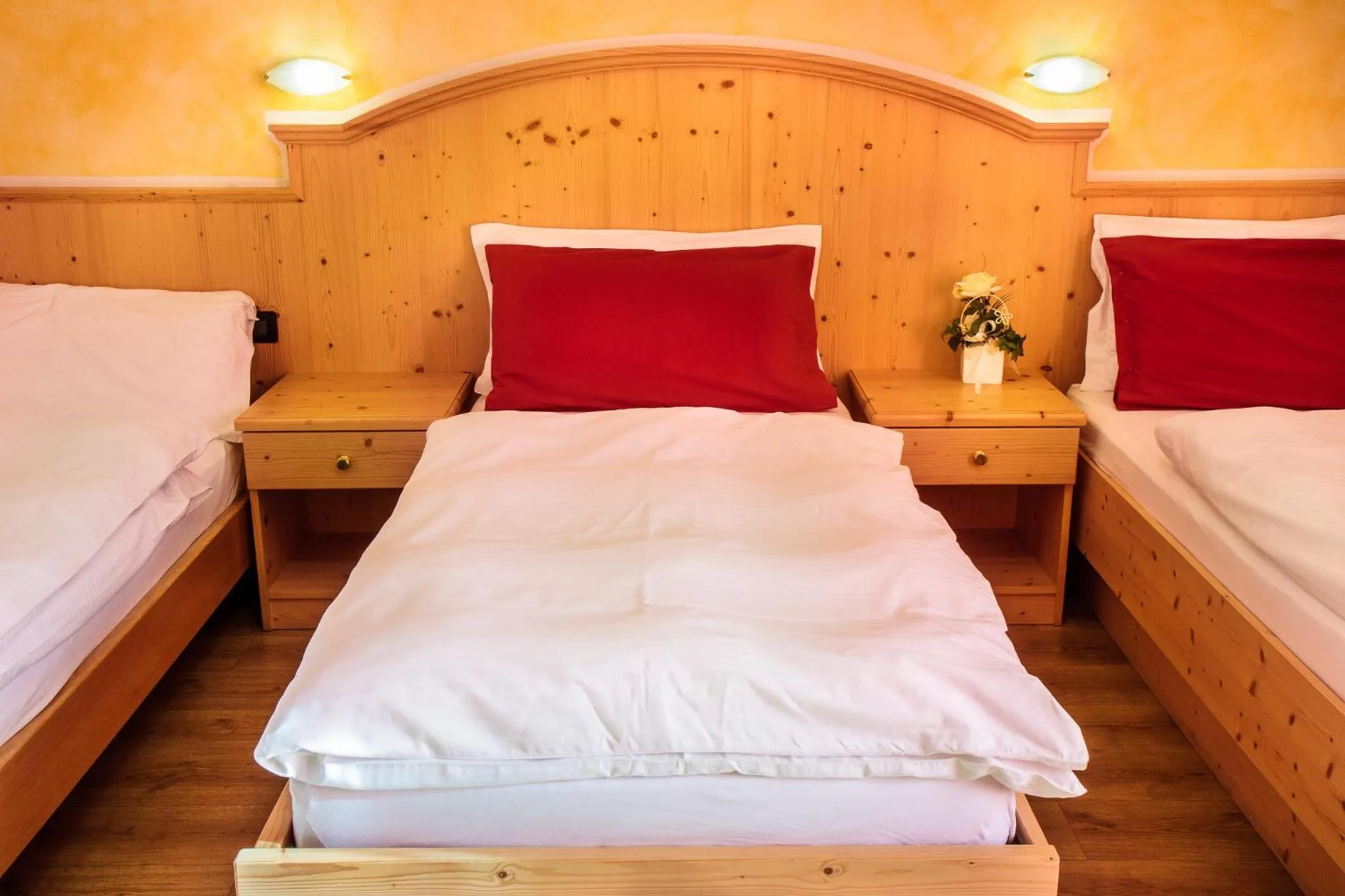 Bed in Agritur Val d'Adige