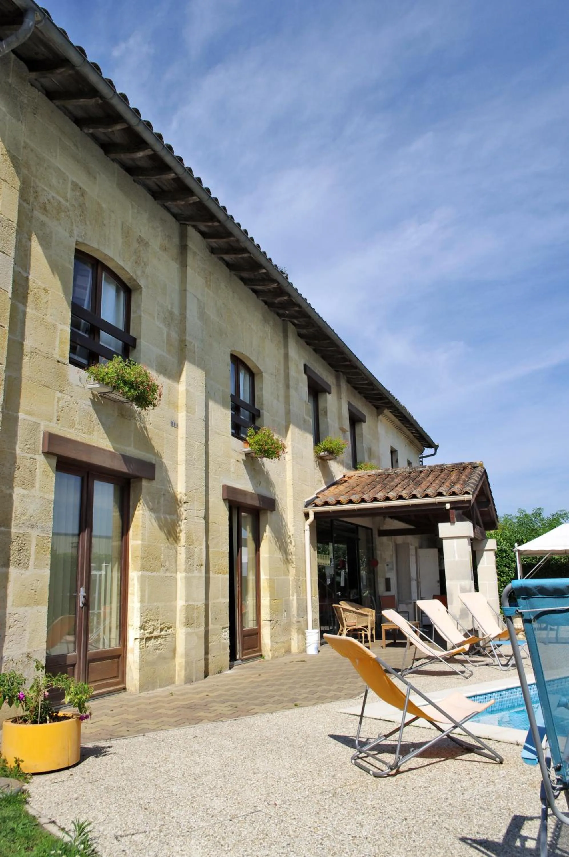 Facade/entrance in L'Etape