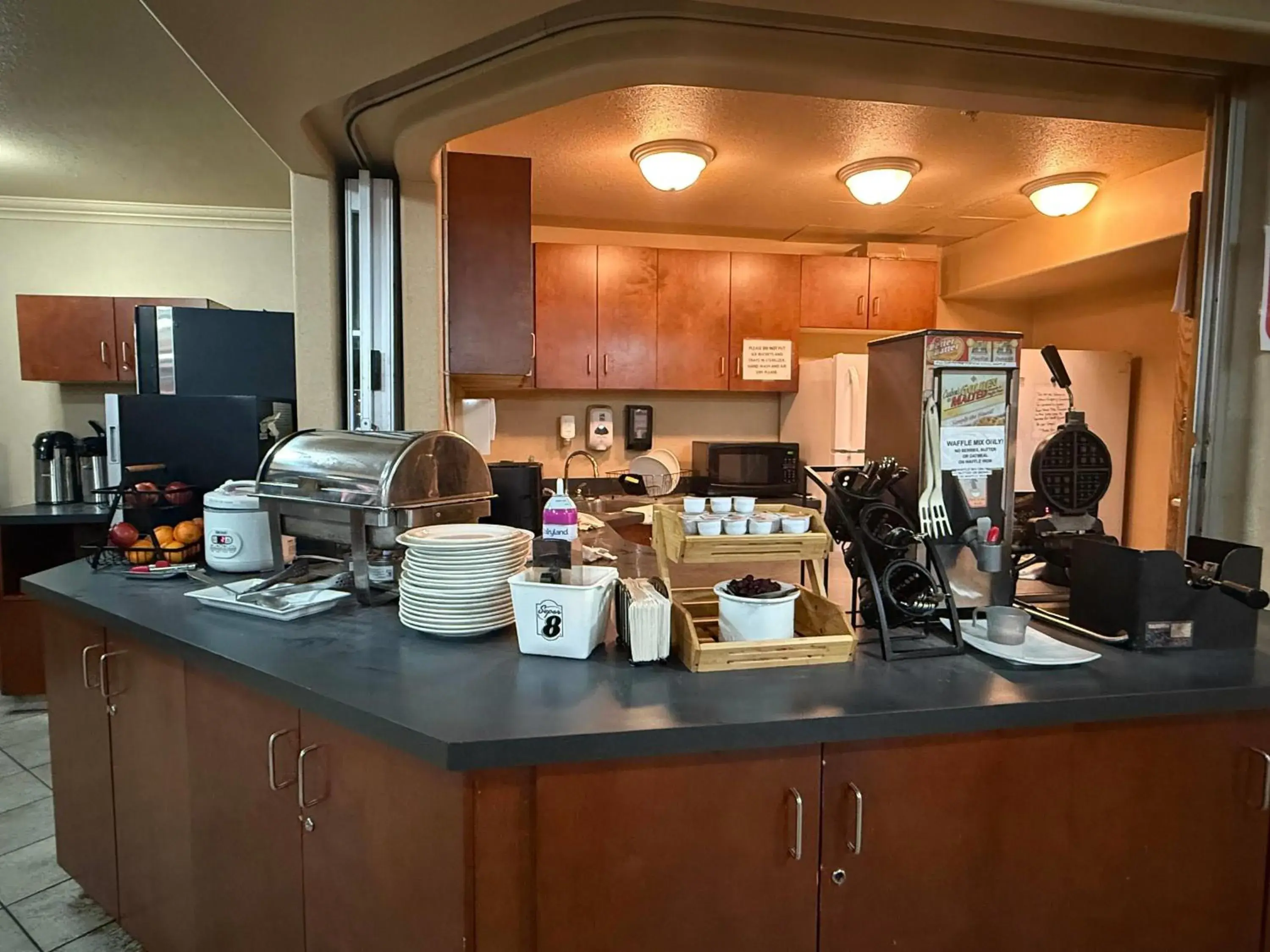 Property building in Super 8 by Wyndham Fort St. John BC Property building in Super 8 by Wyndham Fort St. John BC