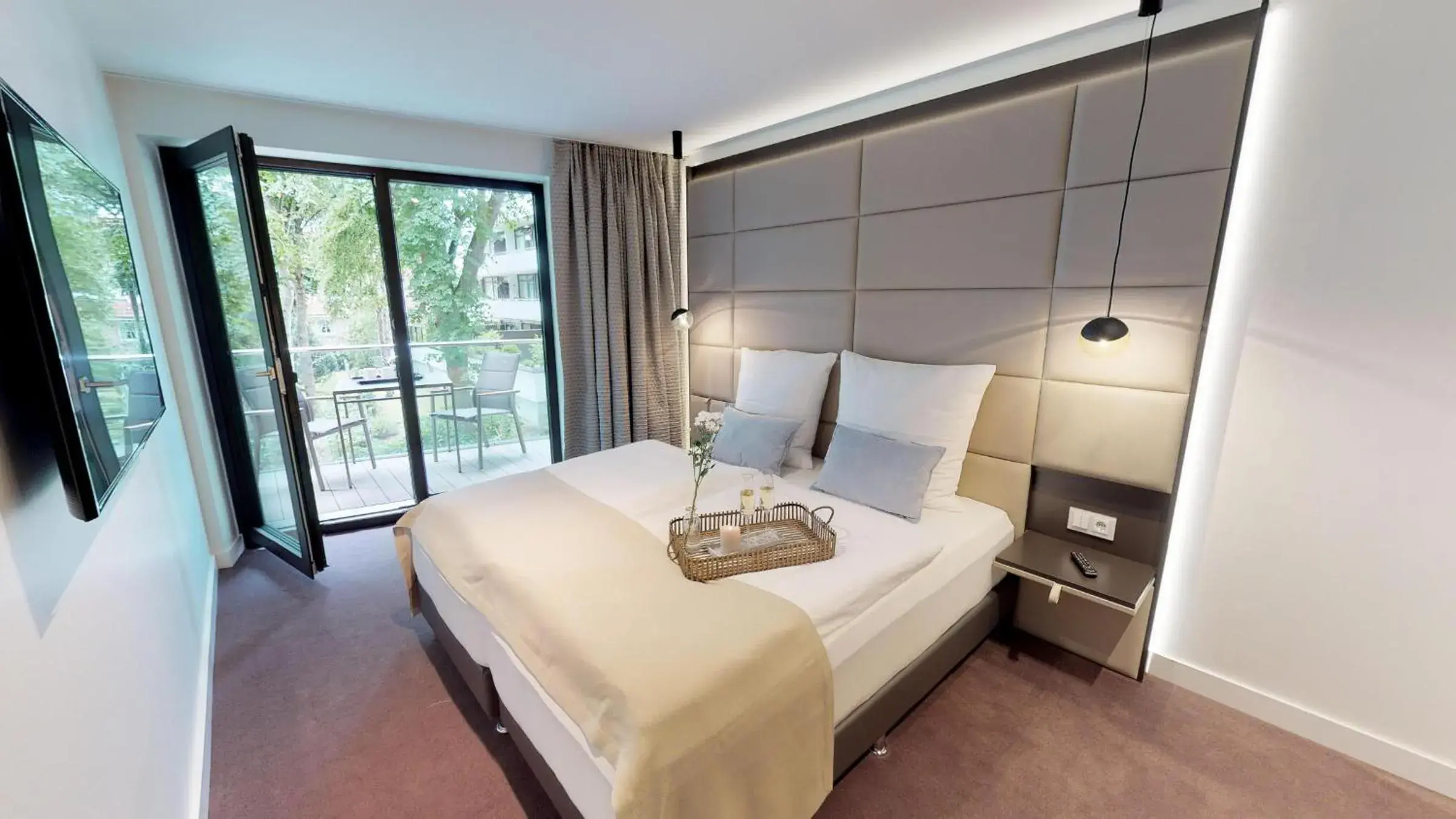 White Pearl Apartment 1.06 White Pearl Apartment 1.06