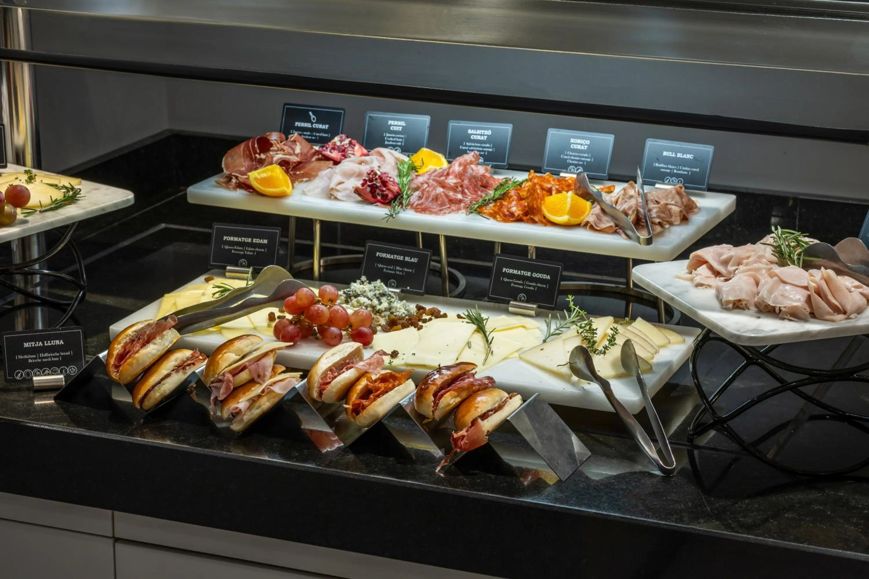 Buffet breakfast in Hotel Ciutadella Barcelona