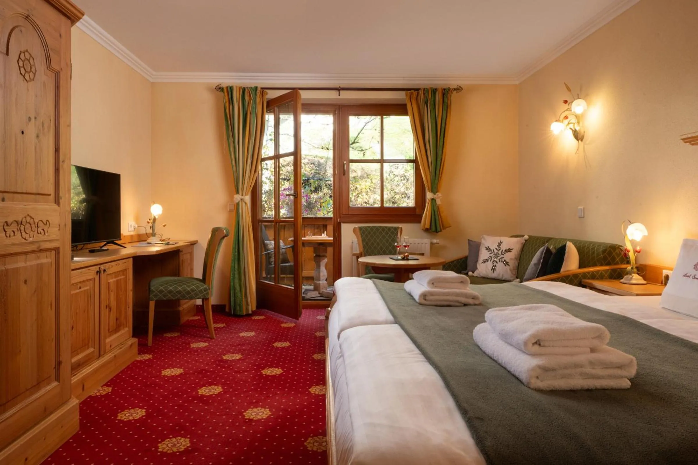 Bedroom, Bed in Sonnhof am Hochkönig