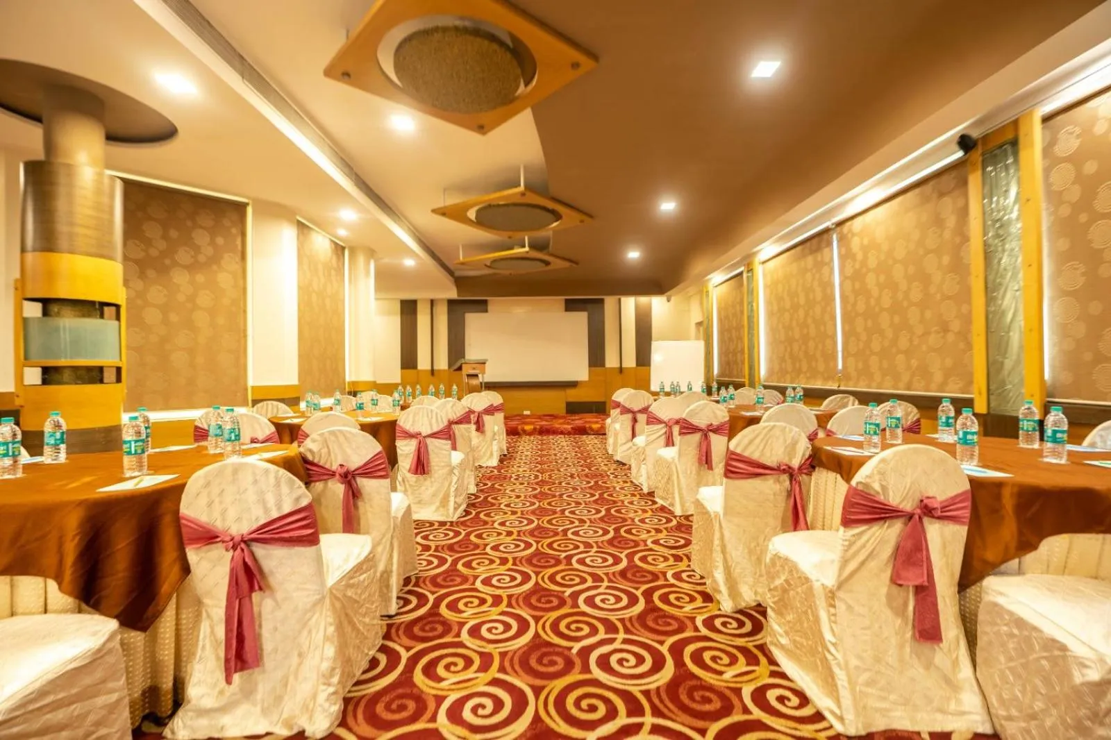 Banquet/Function facilities in Pai Viceroy