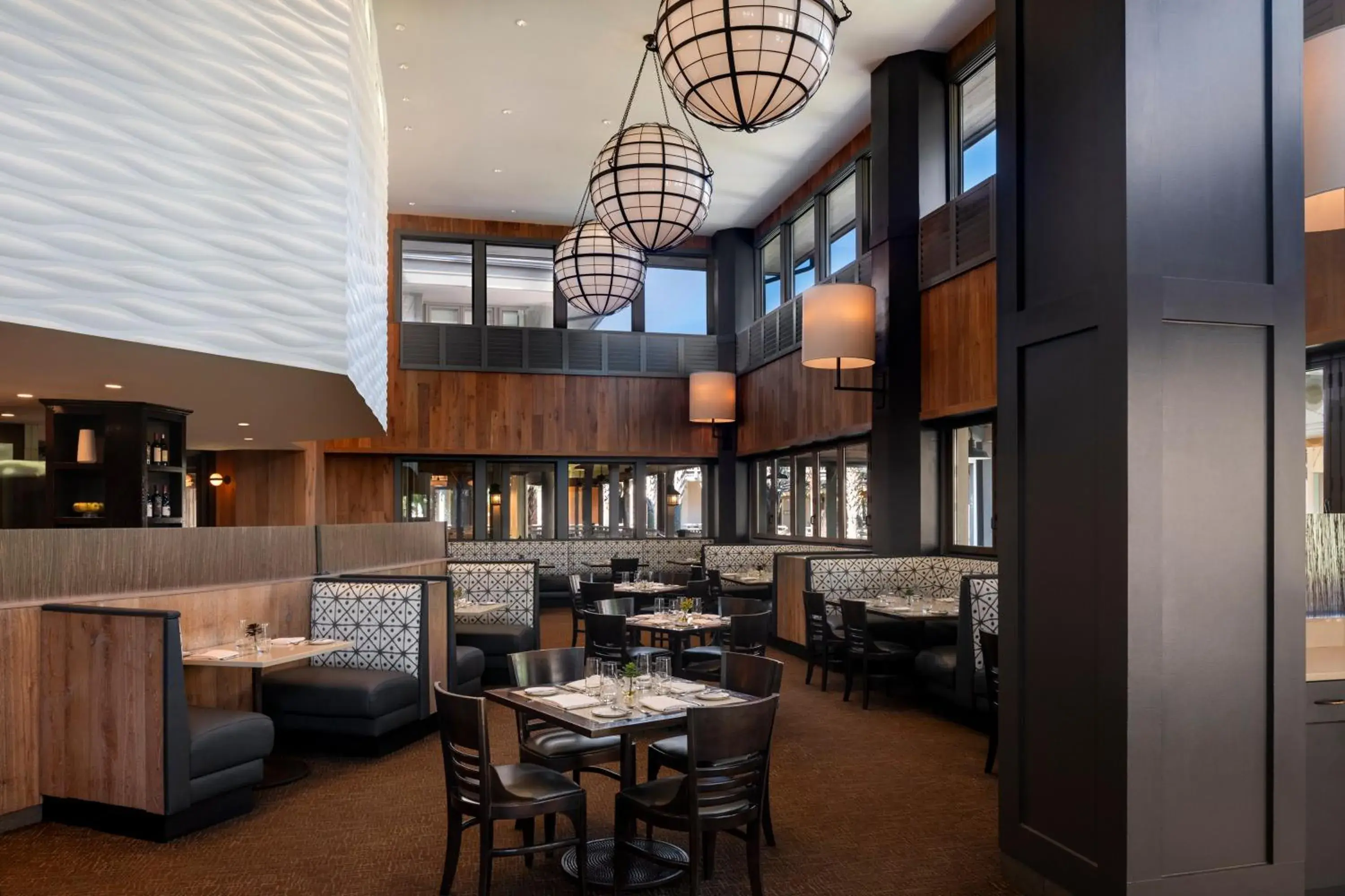 Restaurant/places to eat in Omni Hilton Head Oceanfront Resort Restaurant/places to eat in Omni Hilton Head Oceanfront Resort