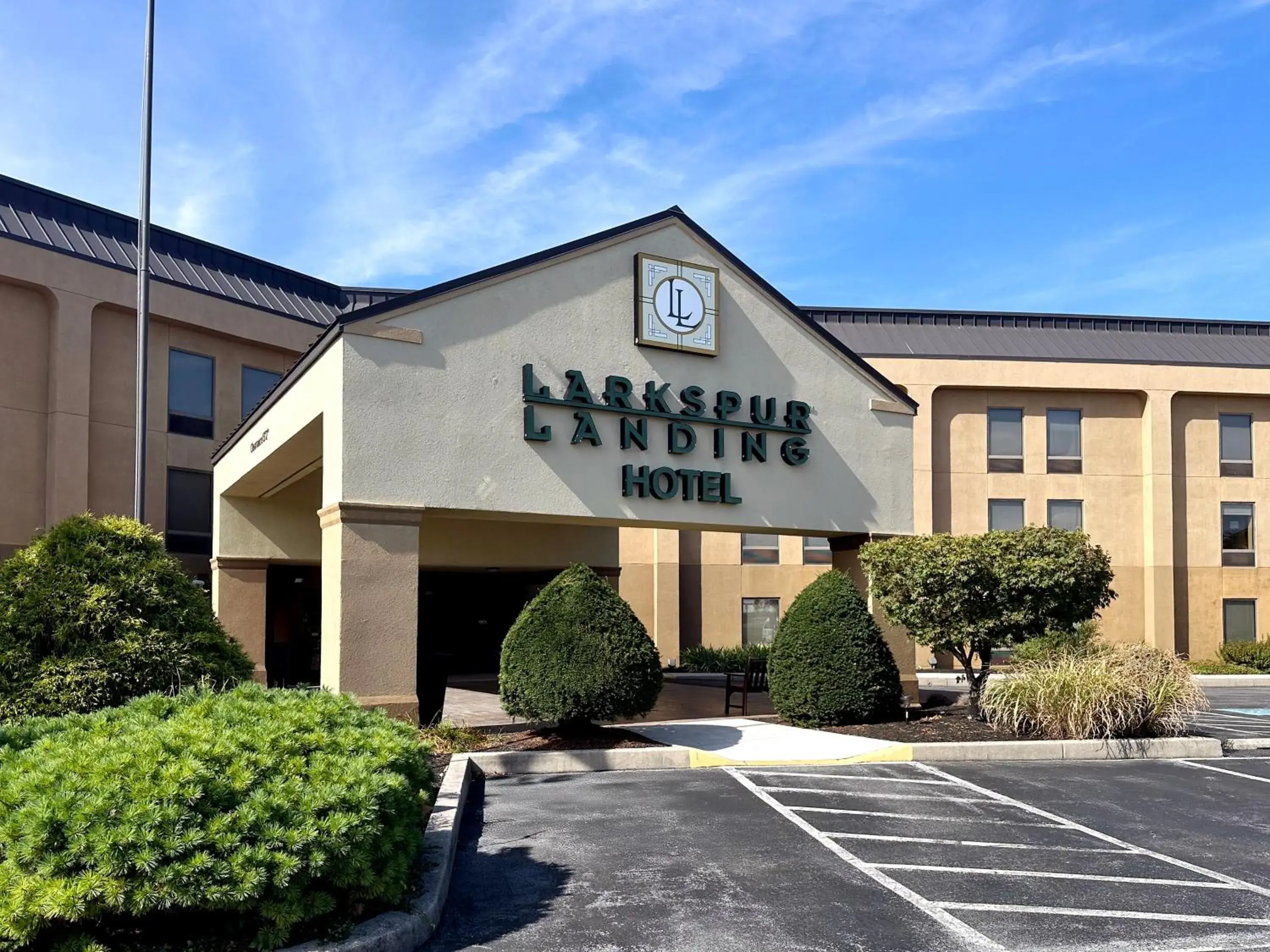 Property building in Larkspur Landing Carlisle Property building in Larkspur Landing Carlisle