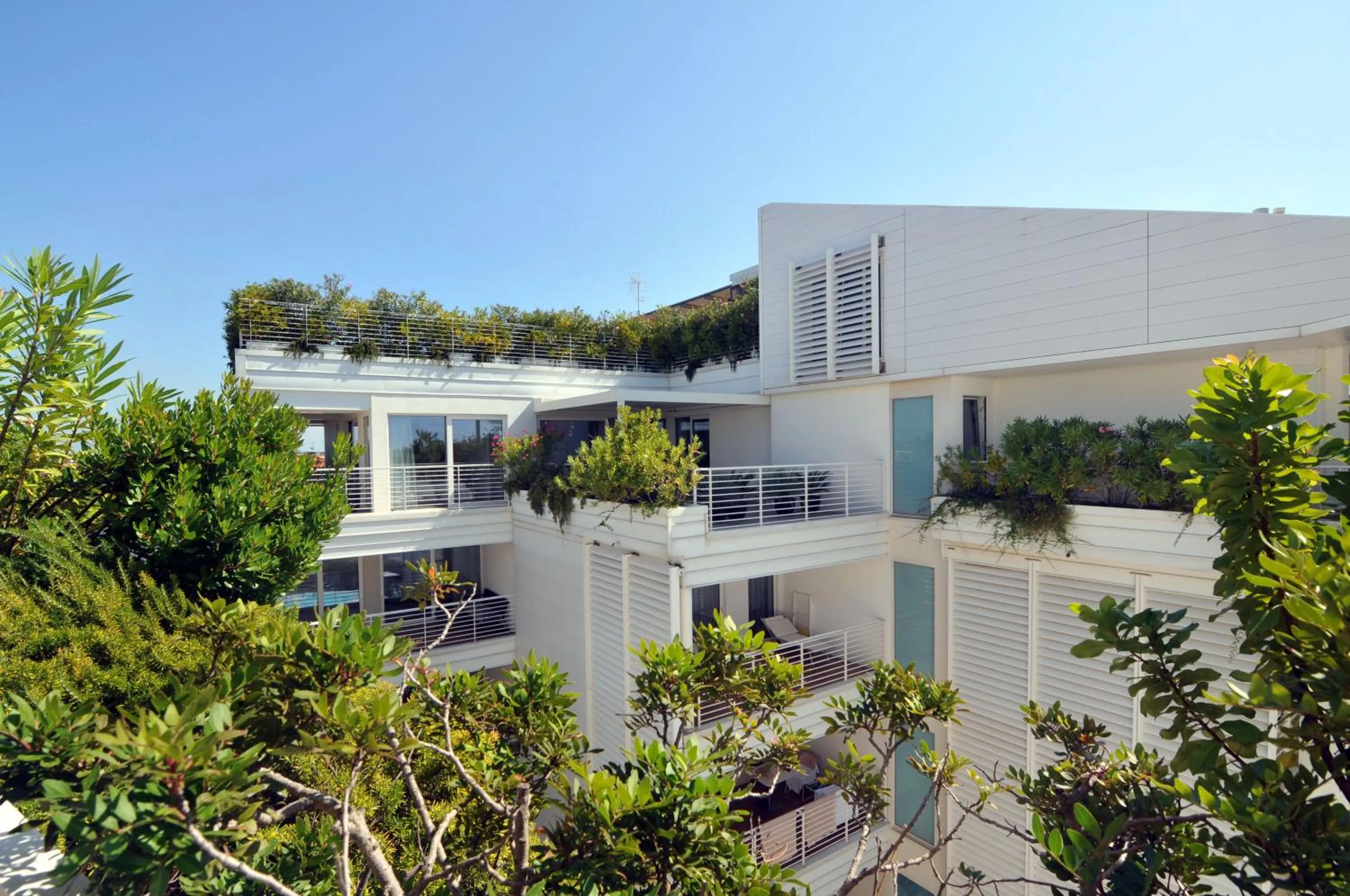 Property building in Marina Verde Resort Official