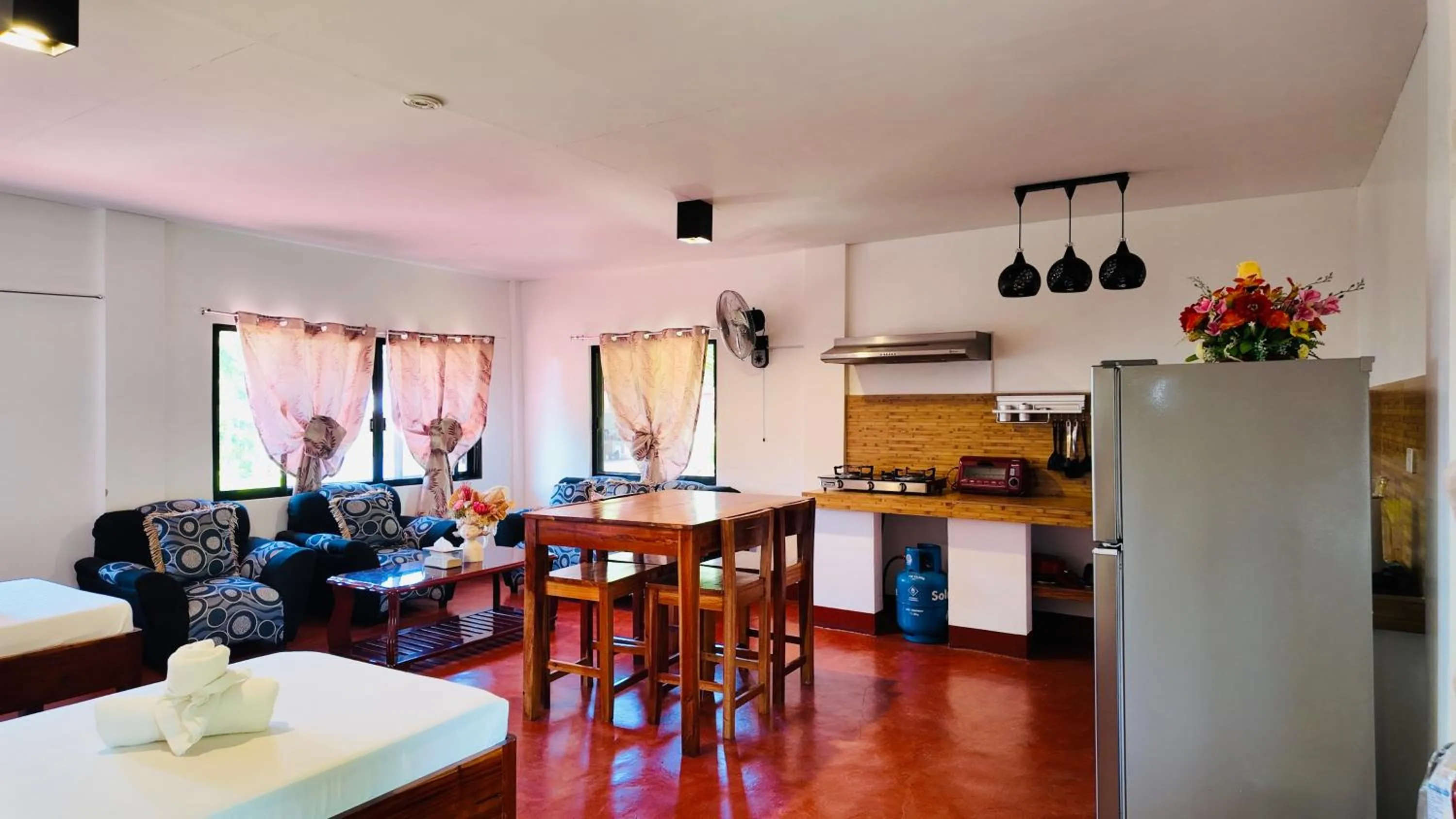 Kitchen or kitchenette in Tongatok Cliff Resort