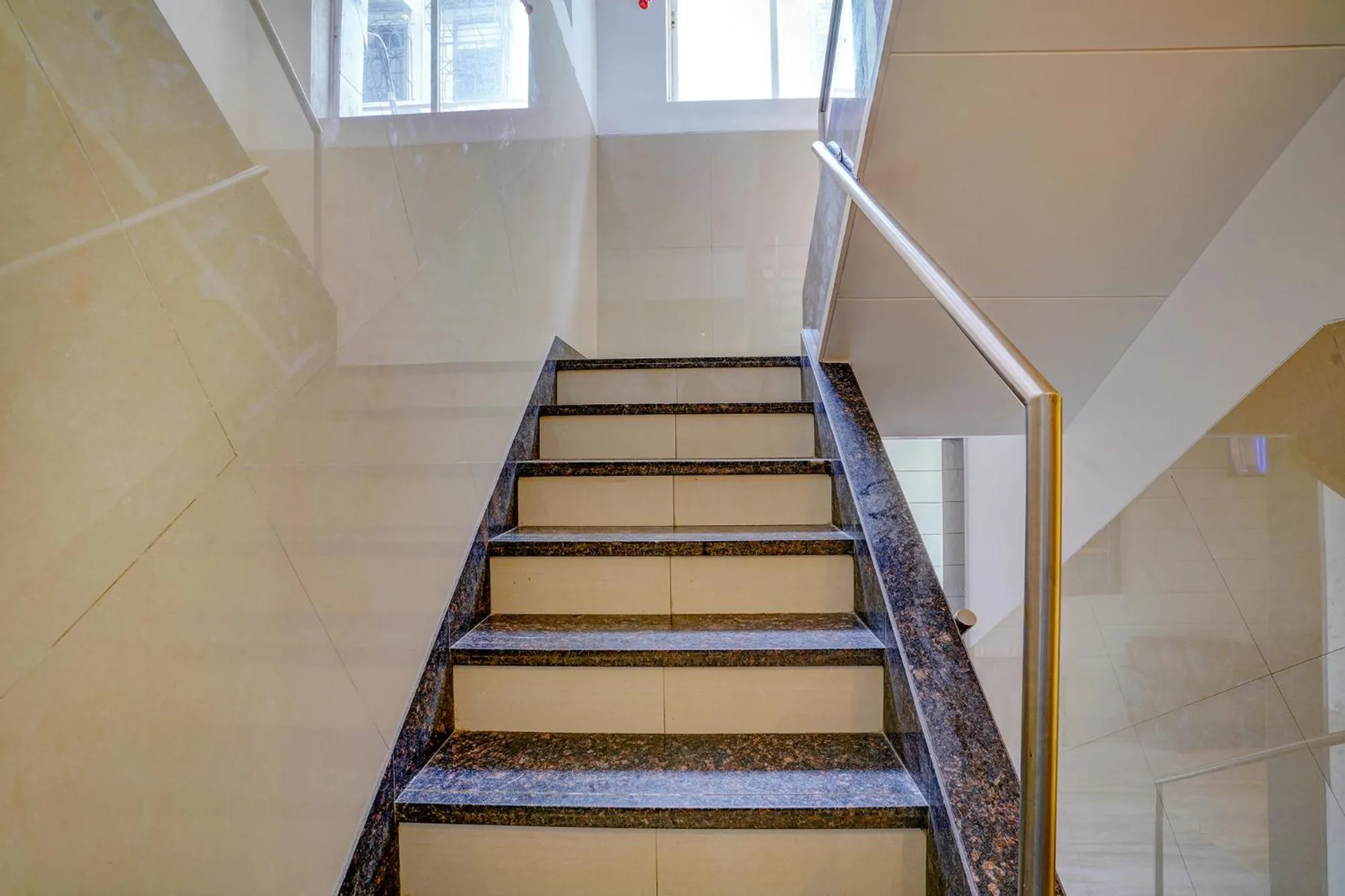 Lobby or reception in FabHotel Starwood Residency - 100M From Dr DY Patil Stadium