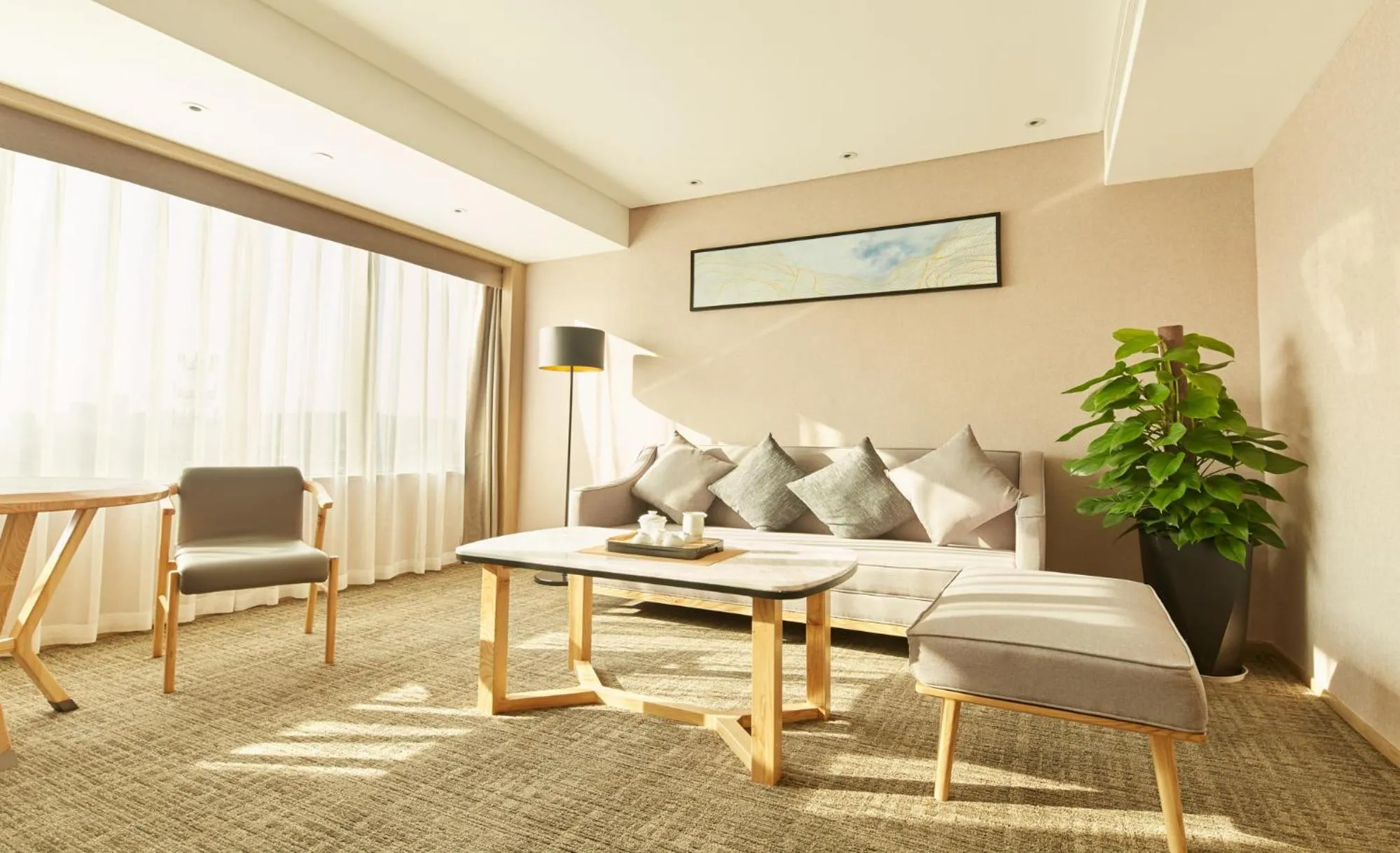 Zenith Hotel-Near Train Station & The Mixc