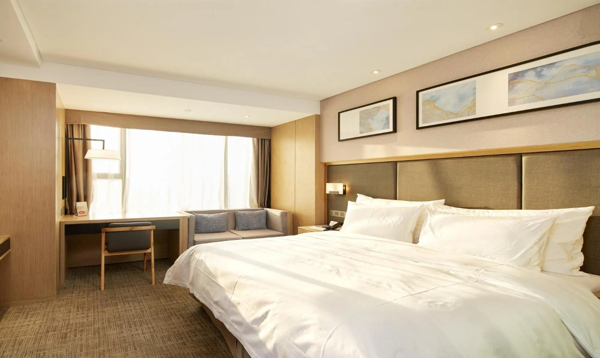 Bed in Zenith Hotel-Near Train Station & The Mixc