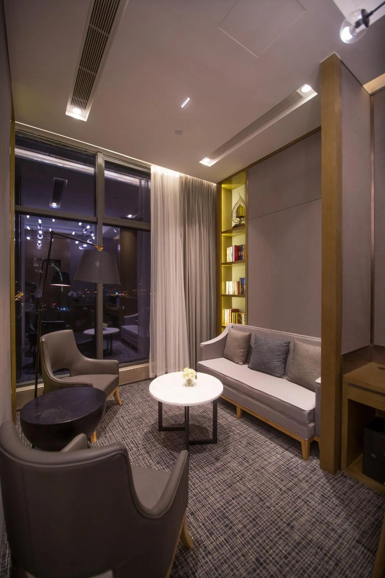 Seating area in Zenith Hotel-Near Train Station & The Mixc