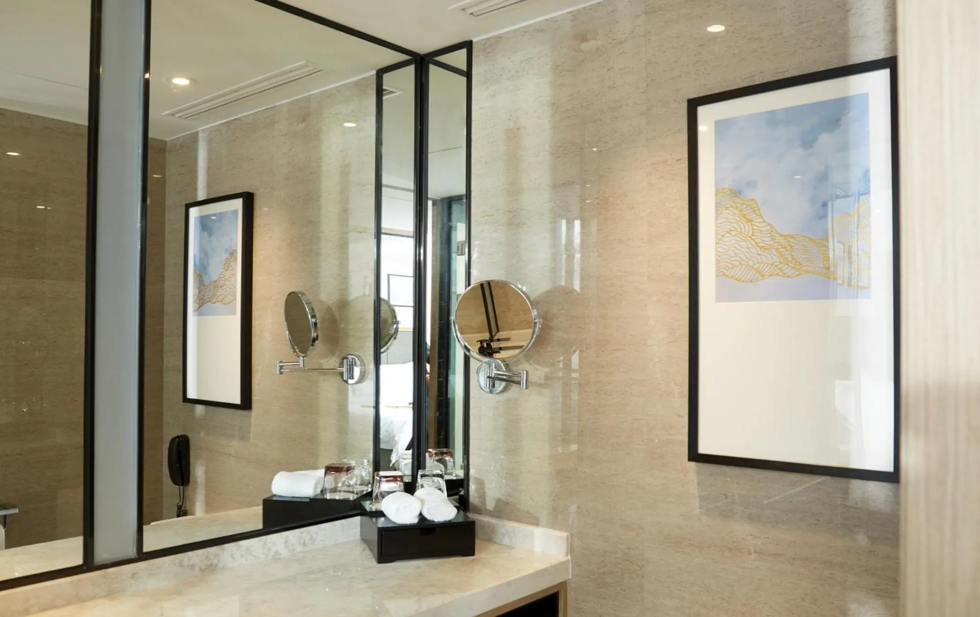 Zenith Hotel-Near Train Station & The Mixc