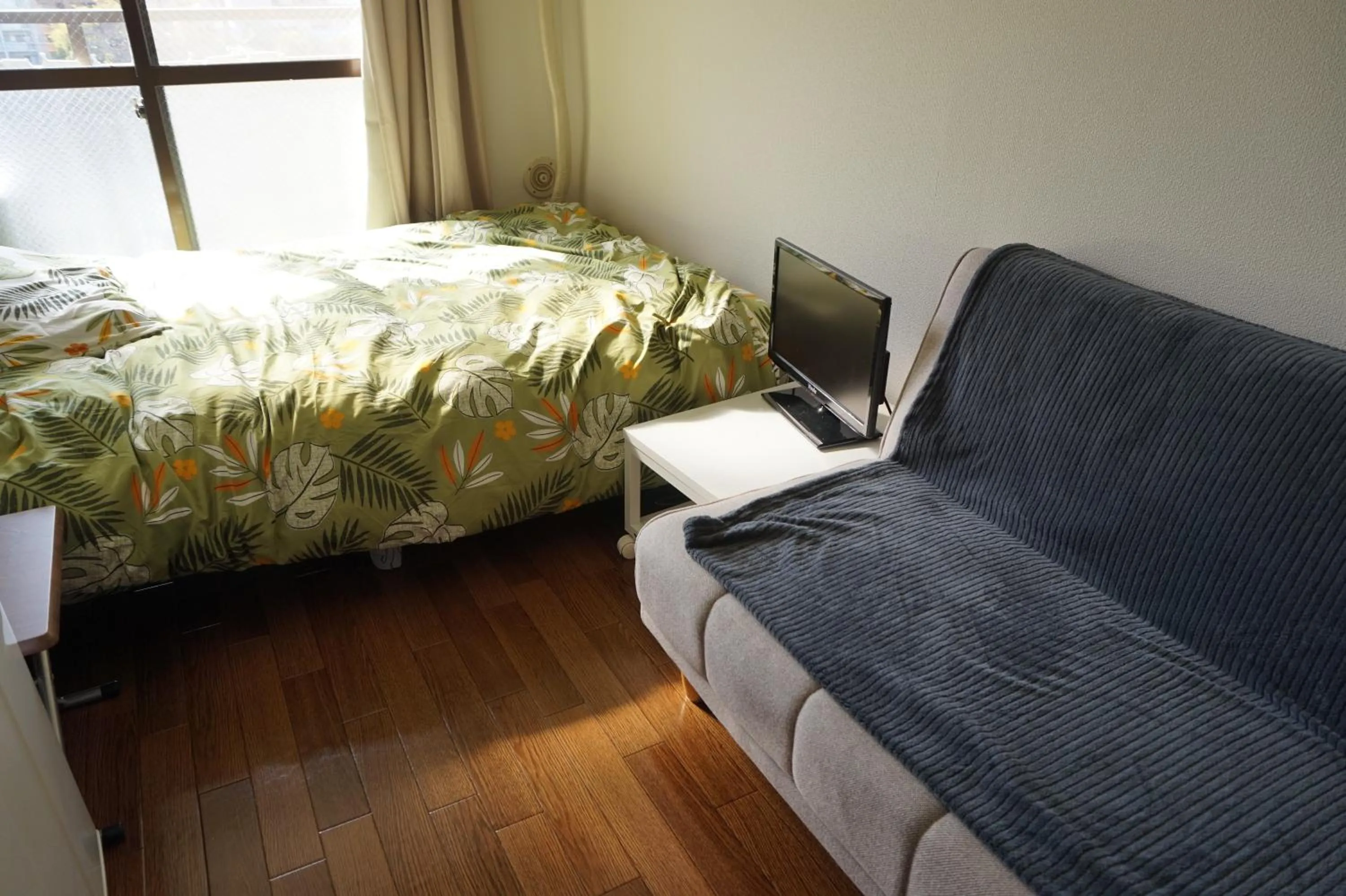 Photo of the whole room, Bed in CUBIC.30