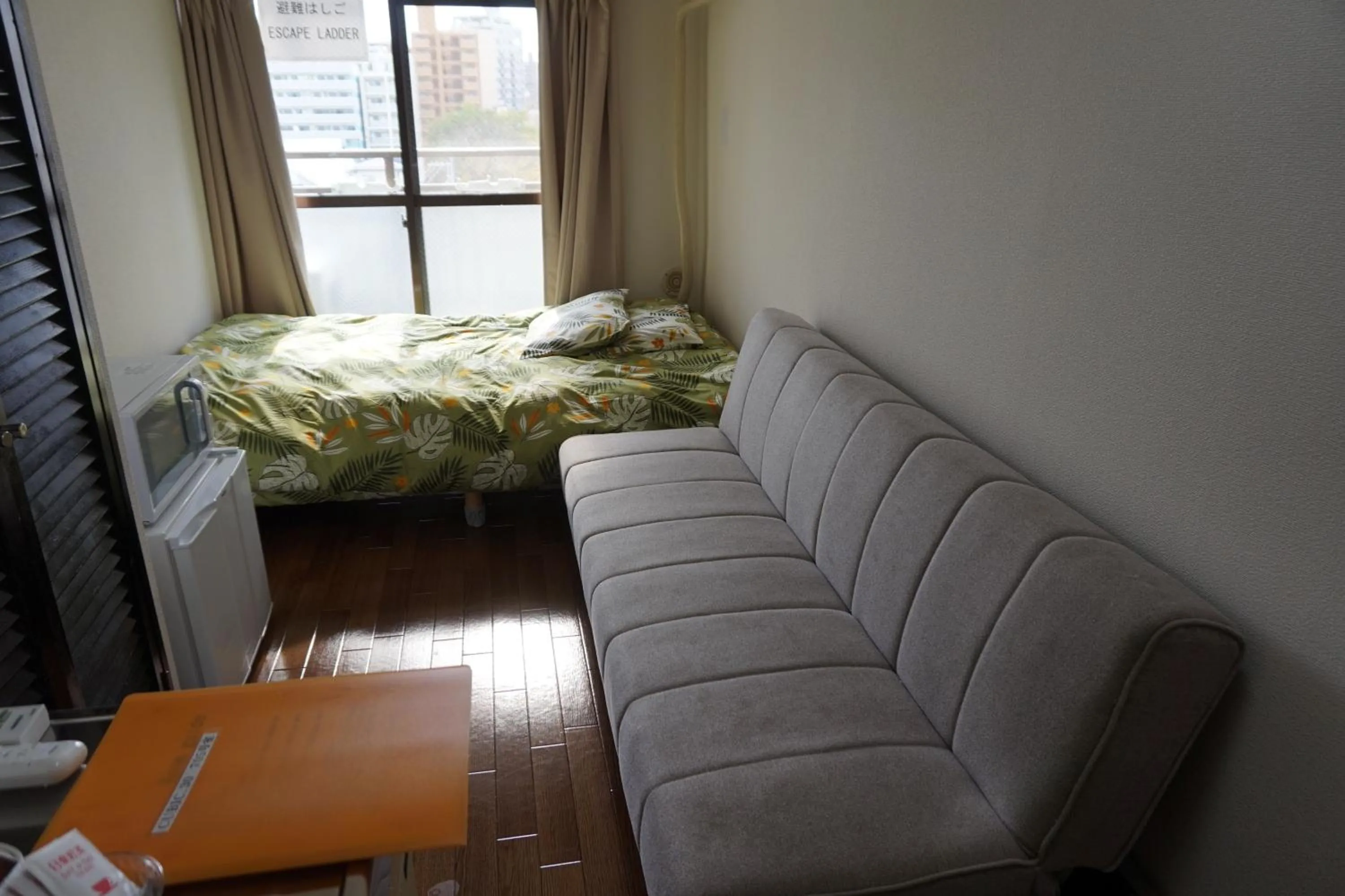 Photo of the whole room, Bed in CUBIC.30