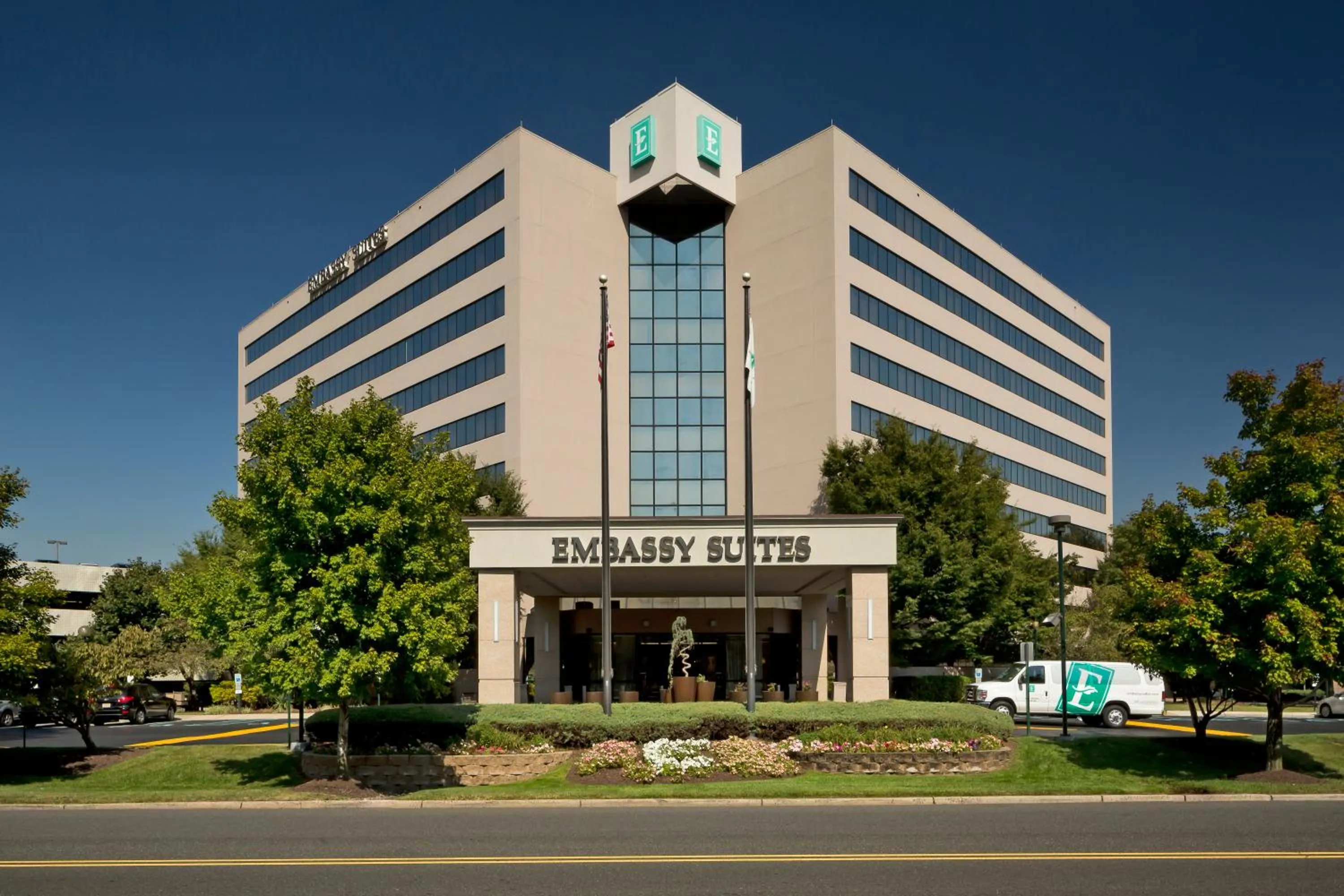 Facade/entrance, Property Building in Embassy Suites Secaucus - Meadowlands
