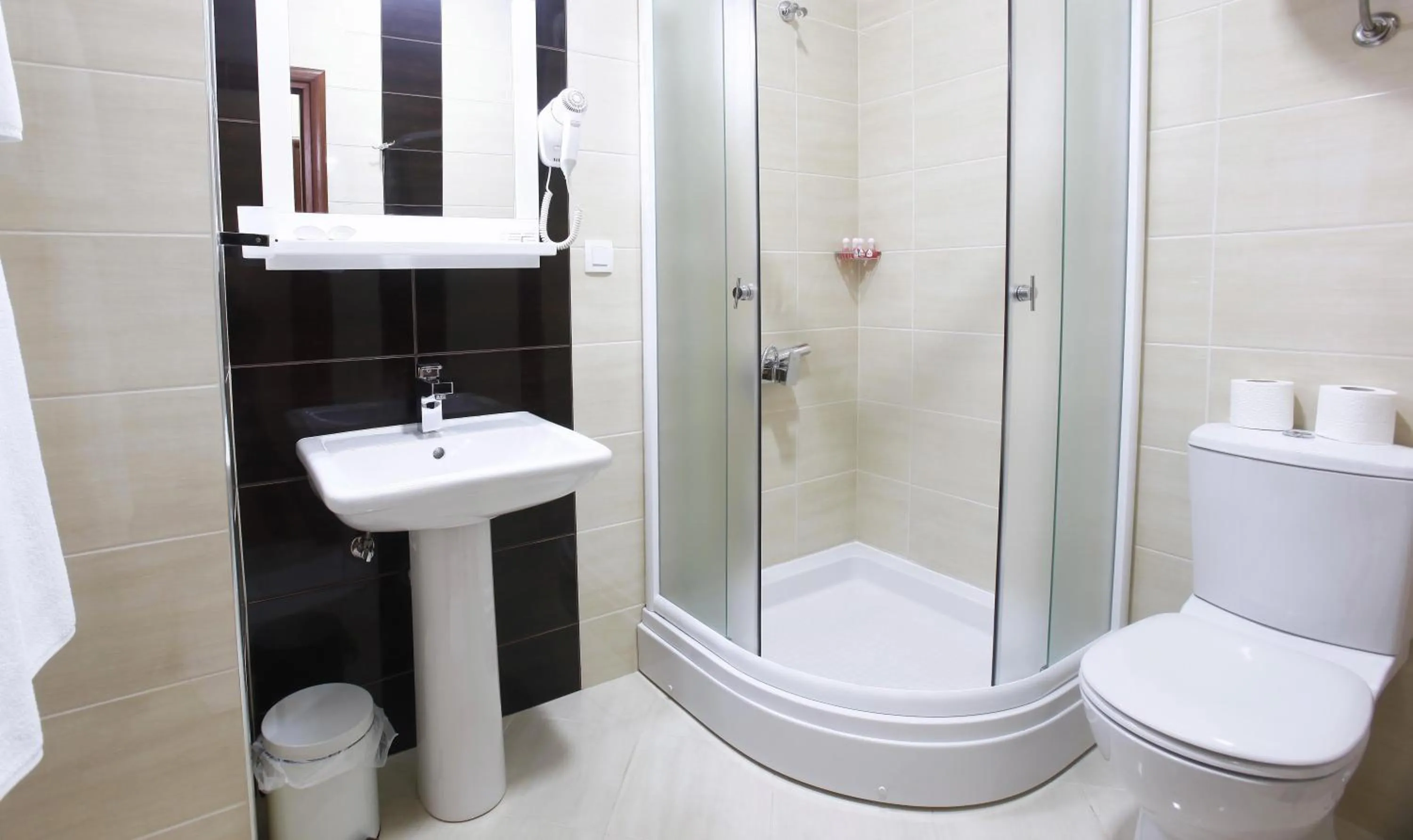 Bathroom in Hotel Centar